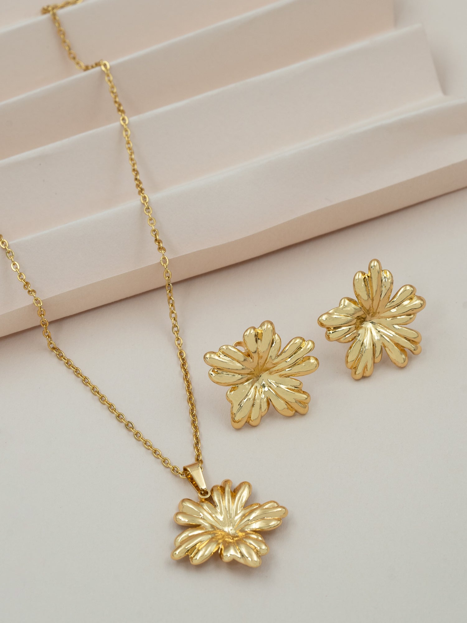 Artklim Liquid Wave Gold plated Jewelry Set