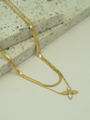 Arklim Golden Clover Bloom Anti Tarnish Pendant