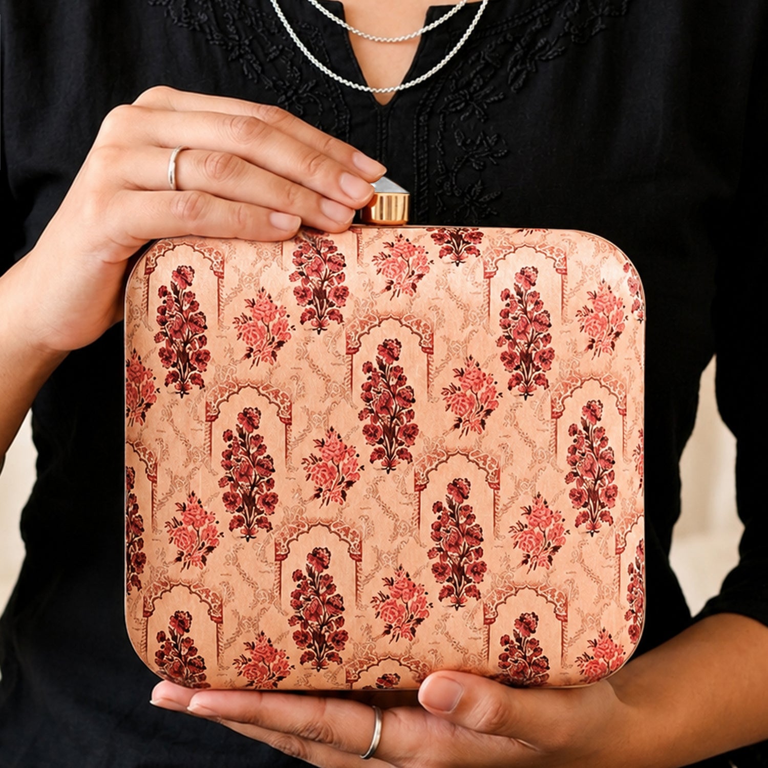 Artklim Peach Printed Clutch