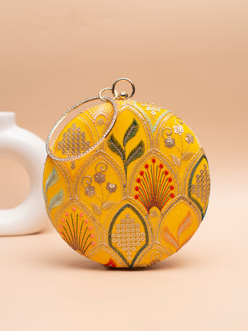 Artklim Yellow with Intricate Arch Motifs
