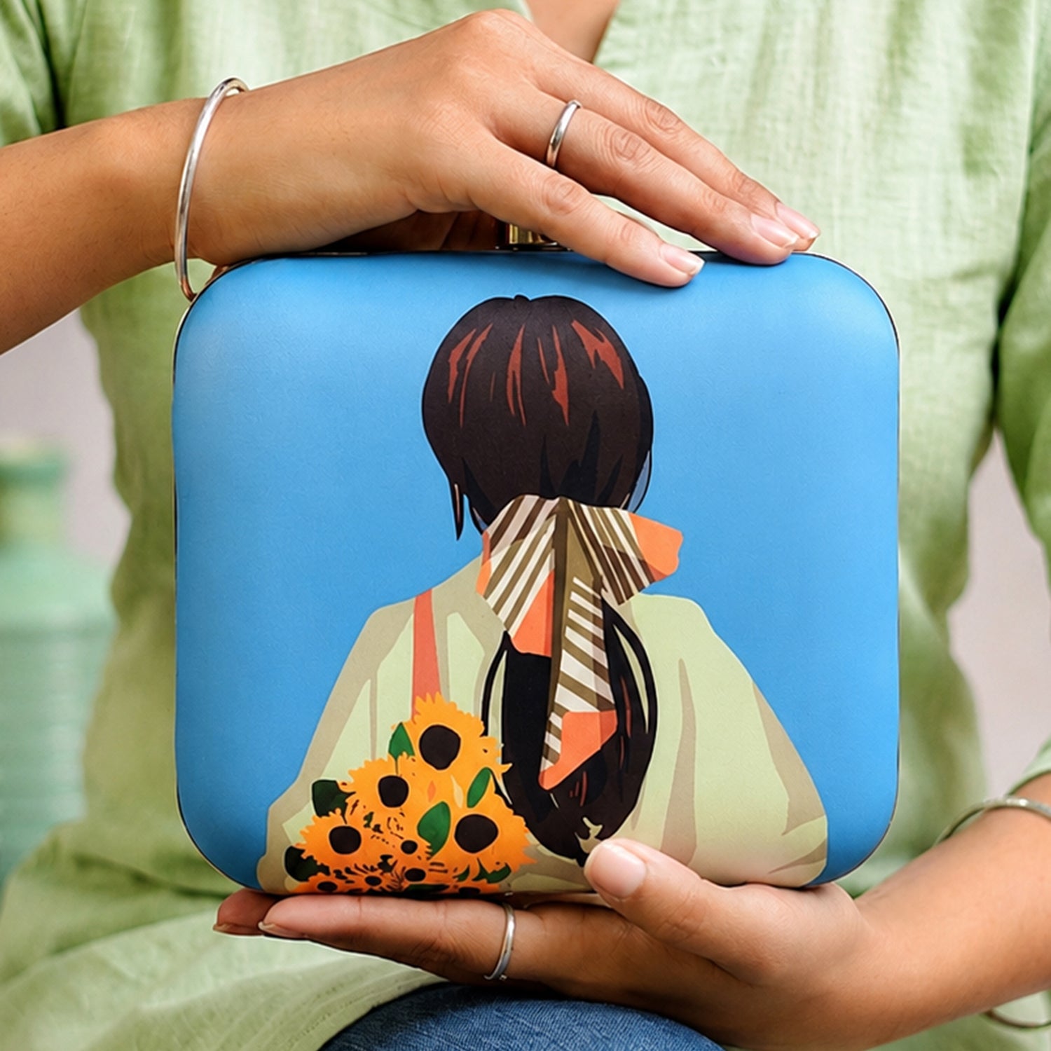 Artklim Blue Portrait Printed Clutch