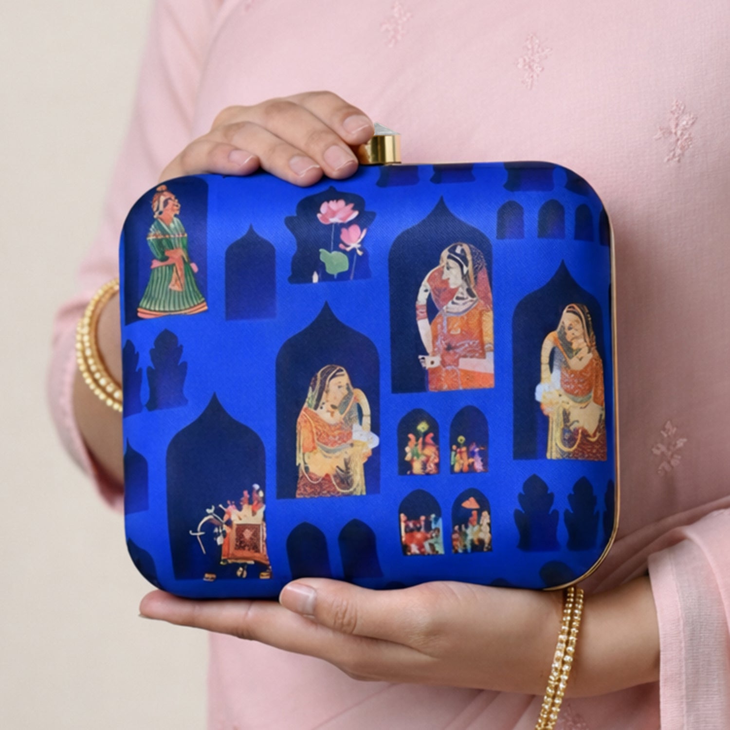 Mughal Women Printed Clutch