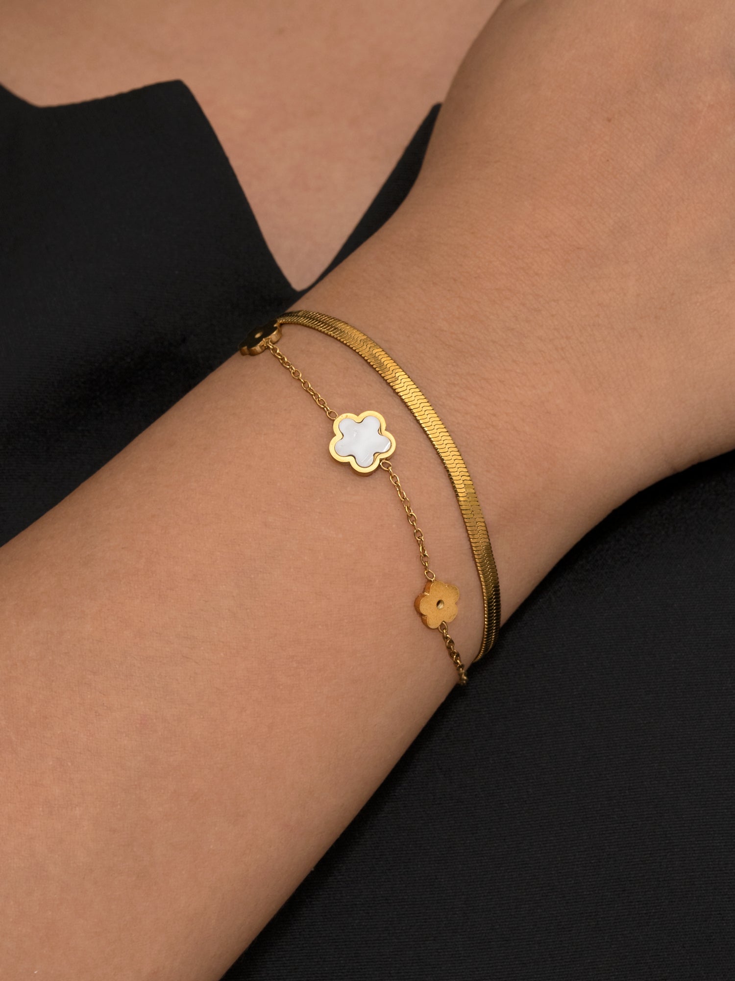 Artklim Gold Plated Anti Tarnish Golden Bloom Chain Bracelet