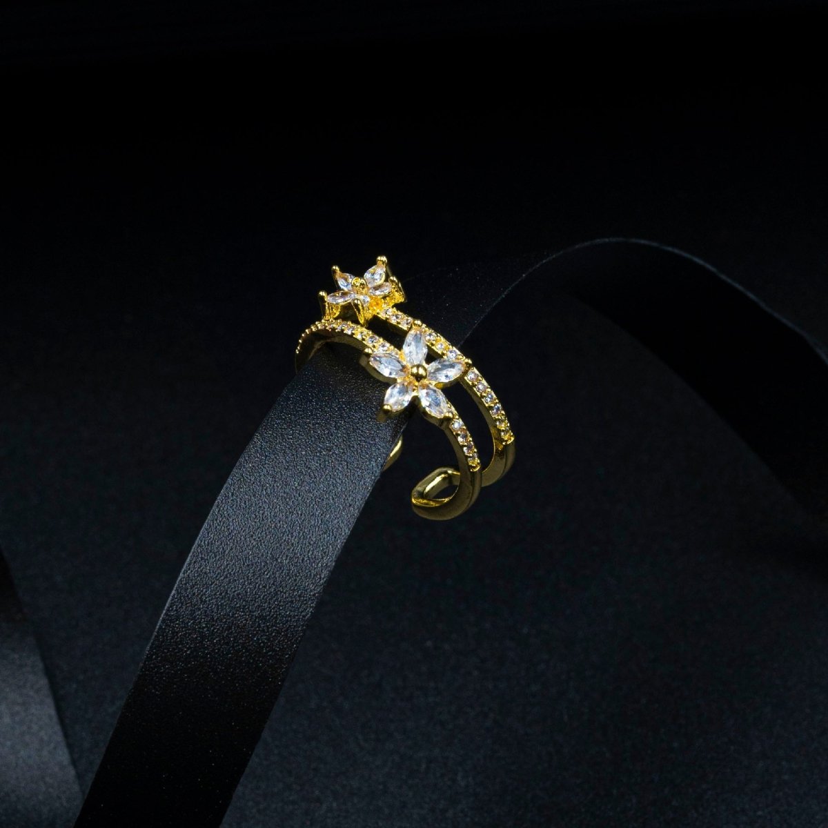 Artklim Floral Double Band Gold Plated Ring