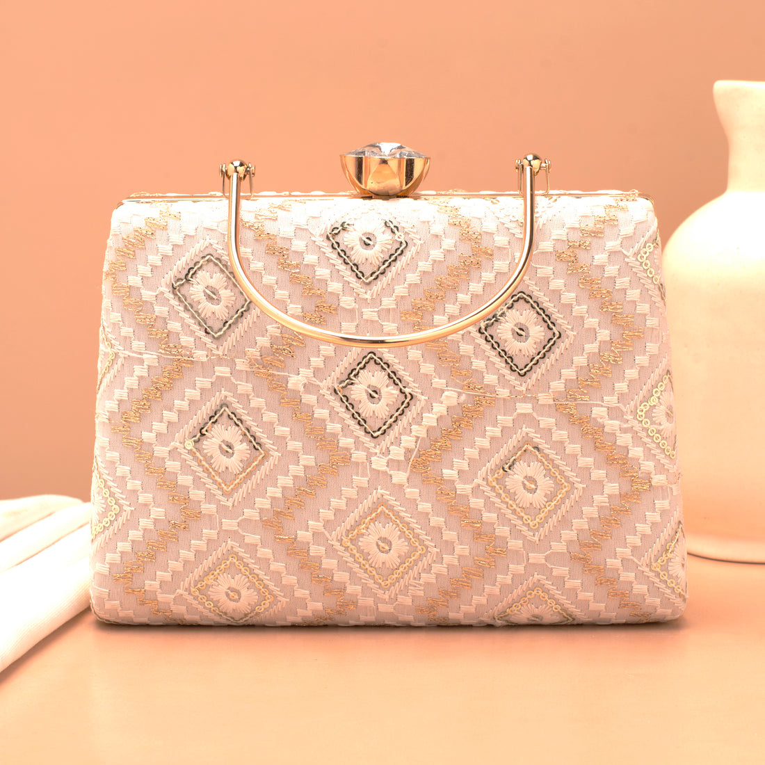 Artklim White Based Threadwork Embroidery Clutch