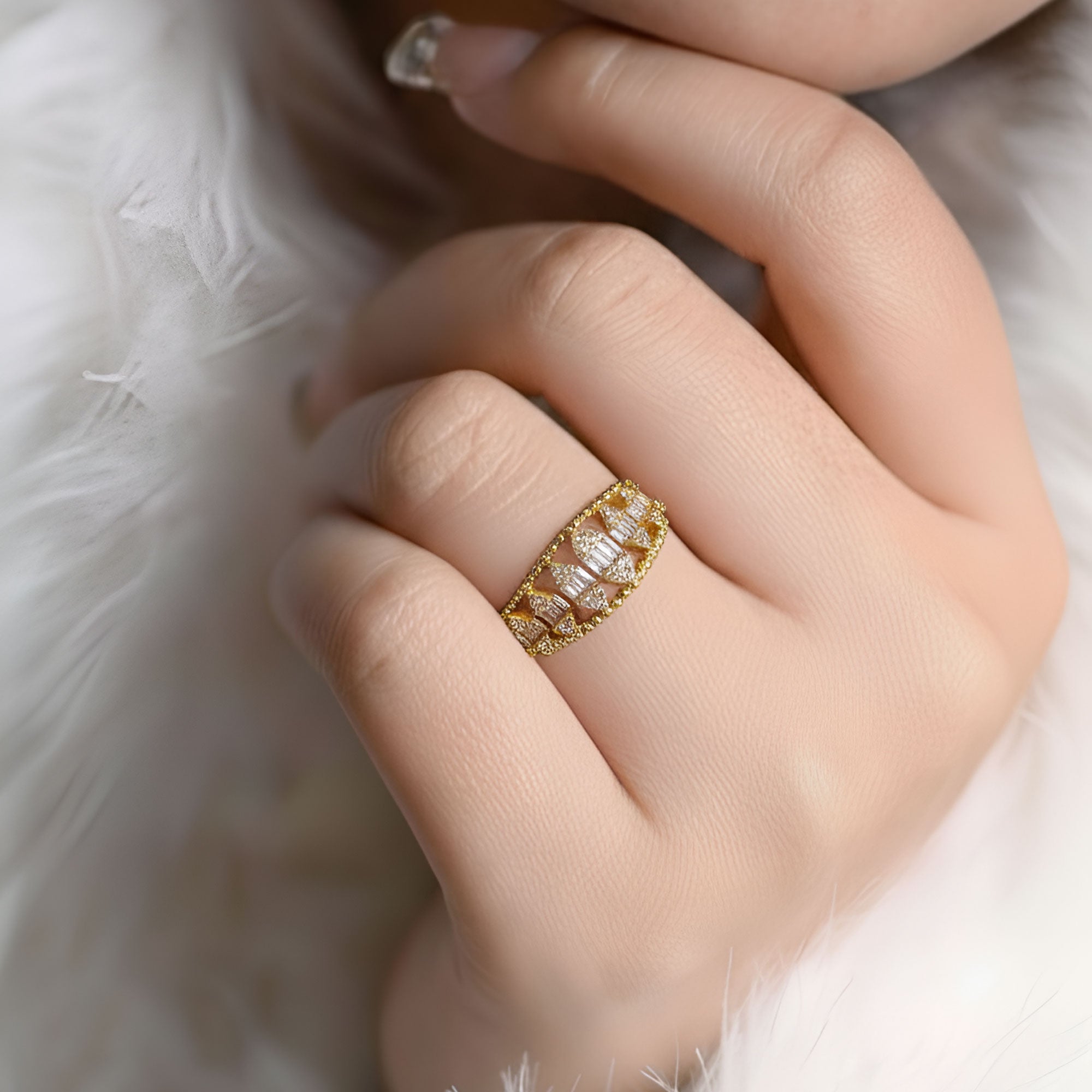 Artklim Gold-Plated Crownline Crystal Anti-Tarnish Ring