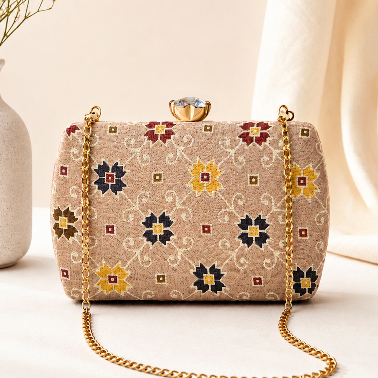 Artklim Beige Ethnic Floral Motif Chain Strap Printed Clutch