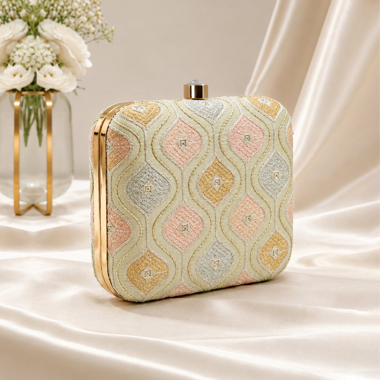 Artklim Pastel Geometric Pattern Embroidery Clutch