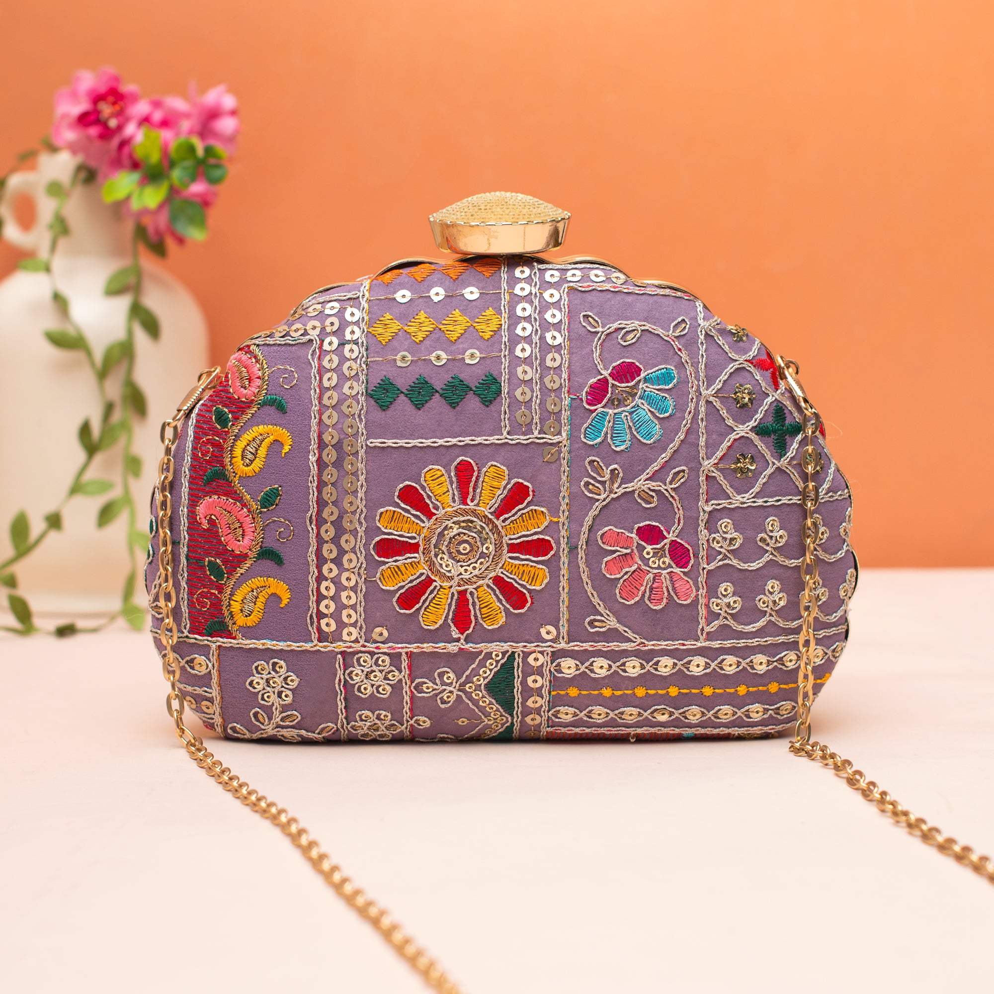 Artklim Vintage Sequins Embroidery D- Shape Clutch