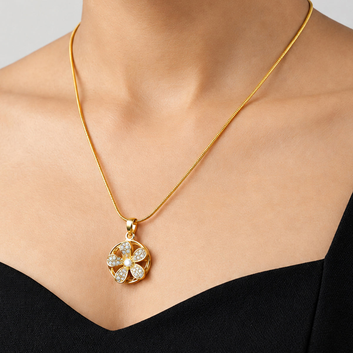 Artklim Elegant Floral Crystal Cut Anti-Tarnish Pendant Necklace