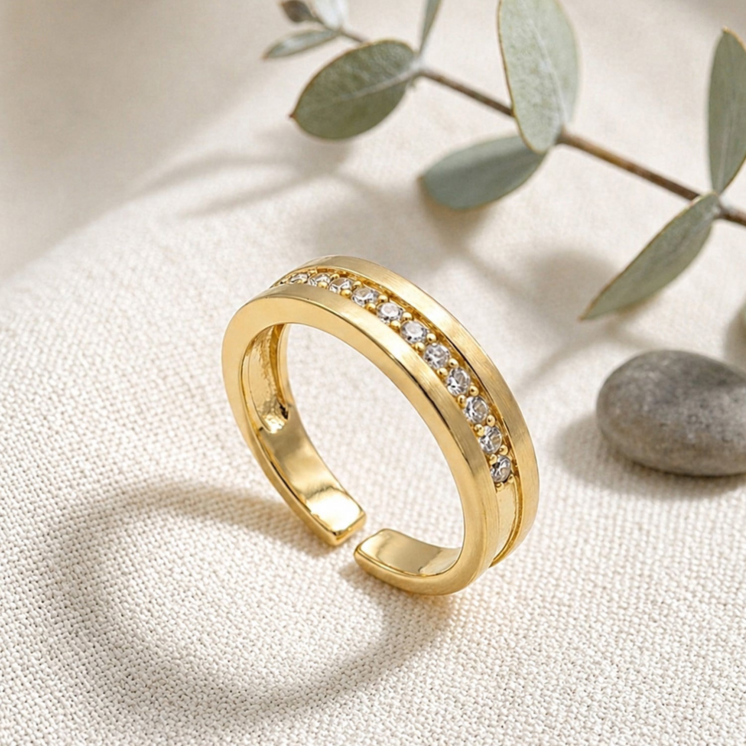 Artklim Classic Gold Channel Set Crystal Anti-Tarnish Ring