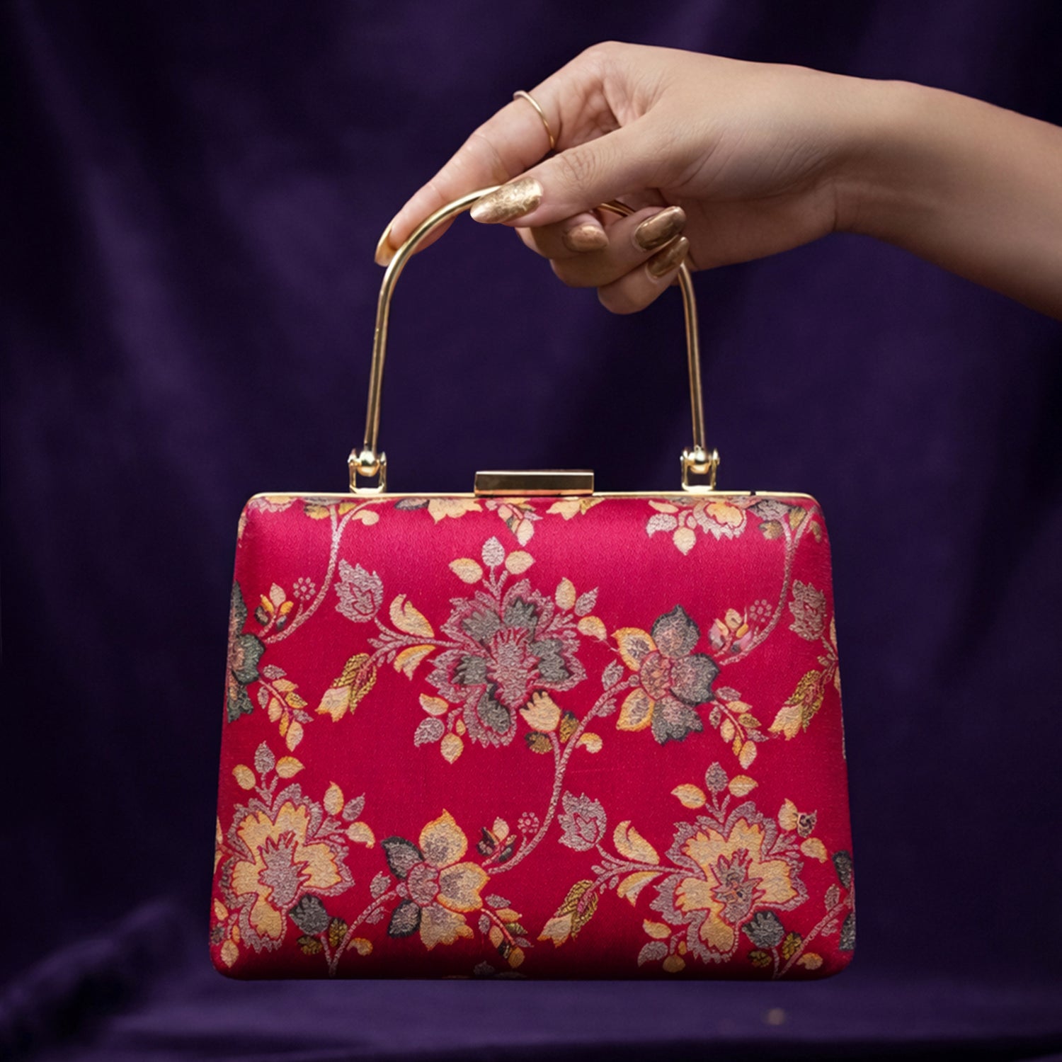 Artklim Pink Based Floral Pattern Pritned Brocade Fabric Clutch