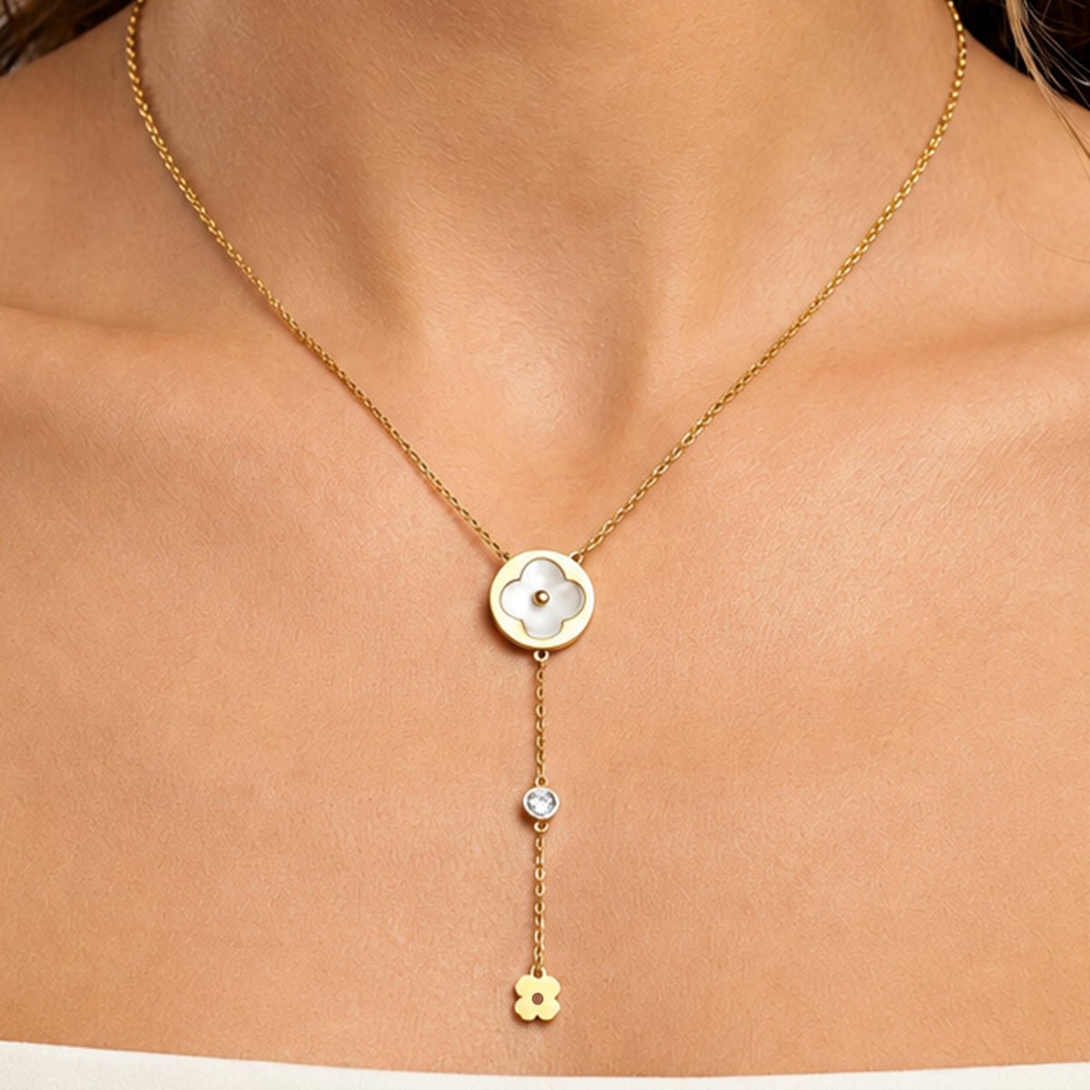 Artklim White Flower Gold Drop Anti-Tarnish Pendant Necklace