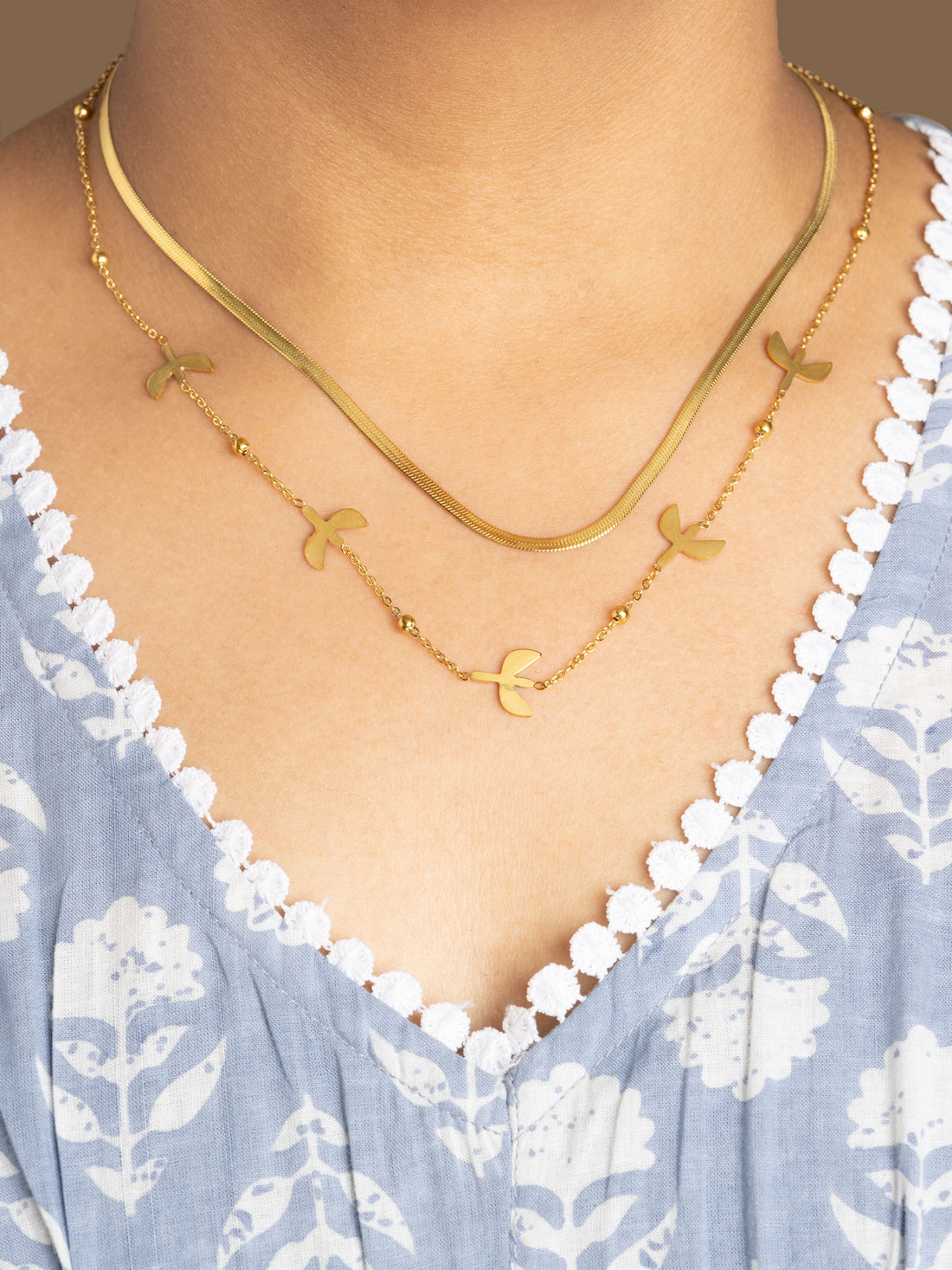 Artklim Sleek Gold Herringbone Chain Necklace