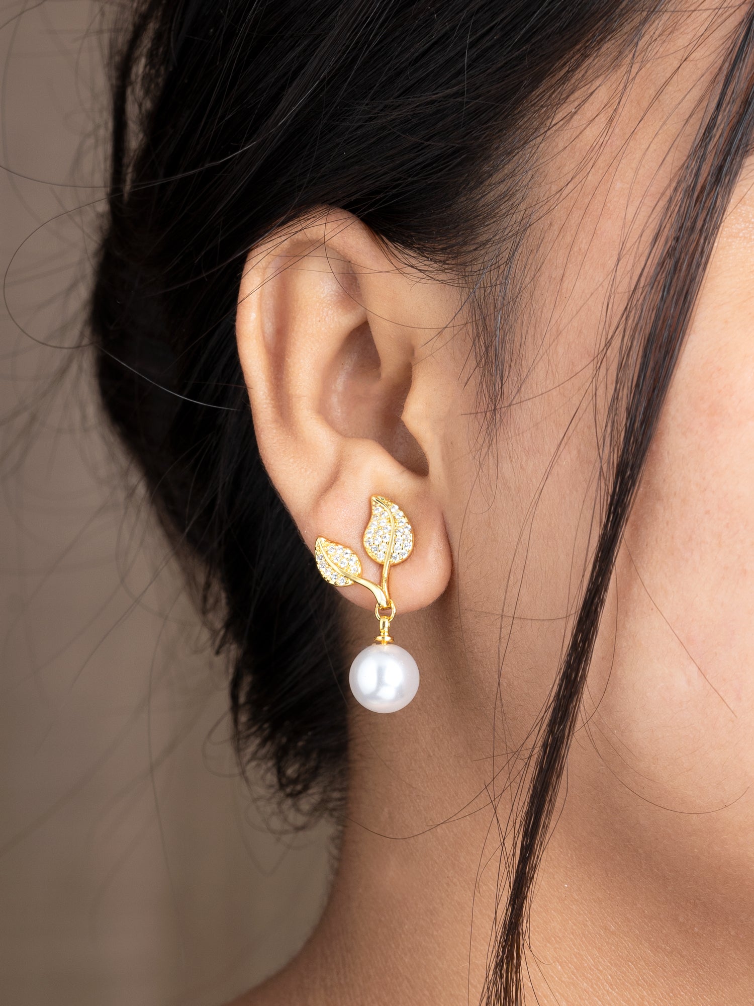 Artklim Gold plated Leaf Sparkle Pearl drop Earrings