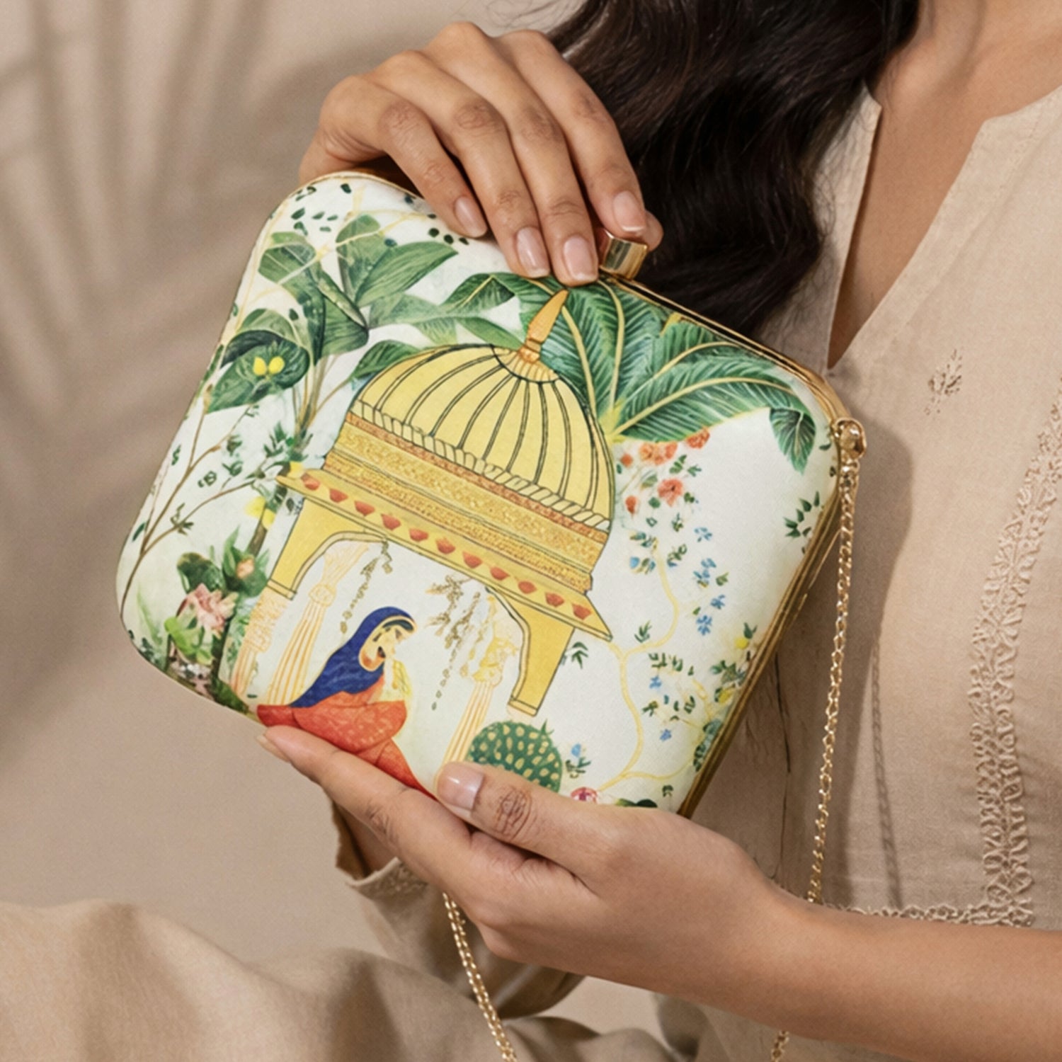 Artful Theme Printed Clutch