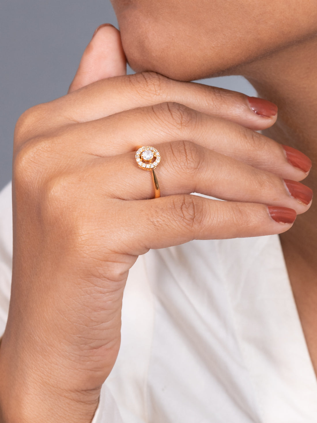 Artklim Gold-Plated  Brilliant Central Gem Anti Tarnish Ring