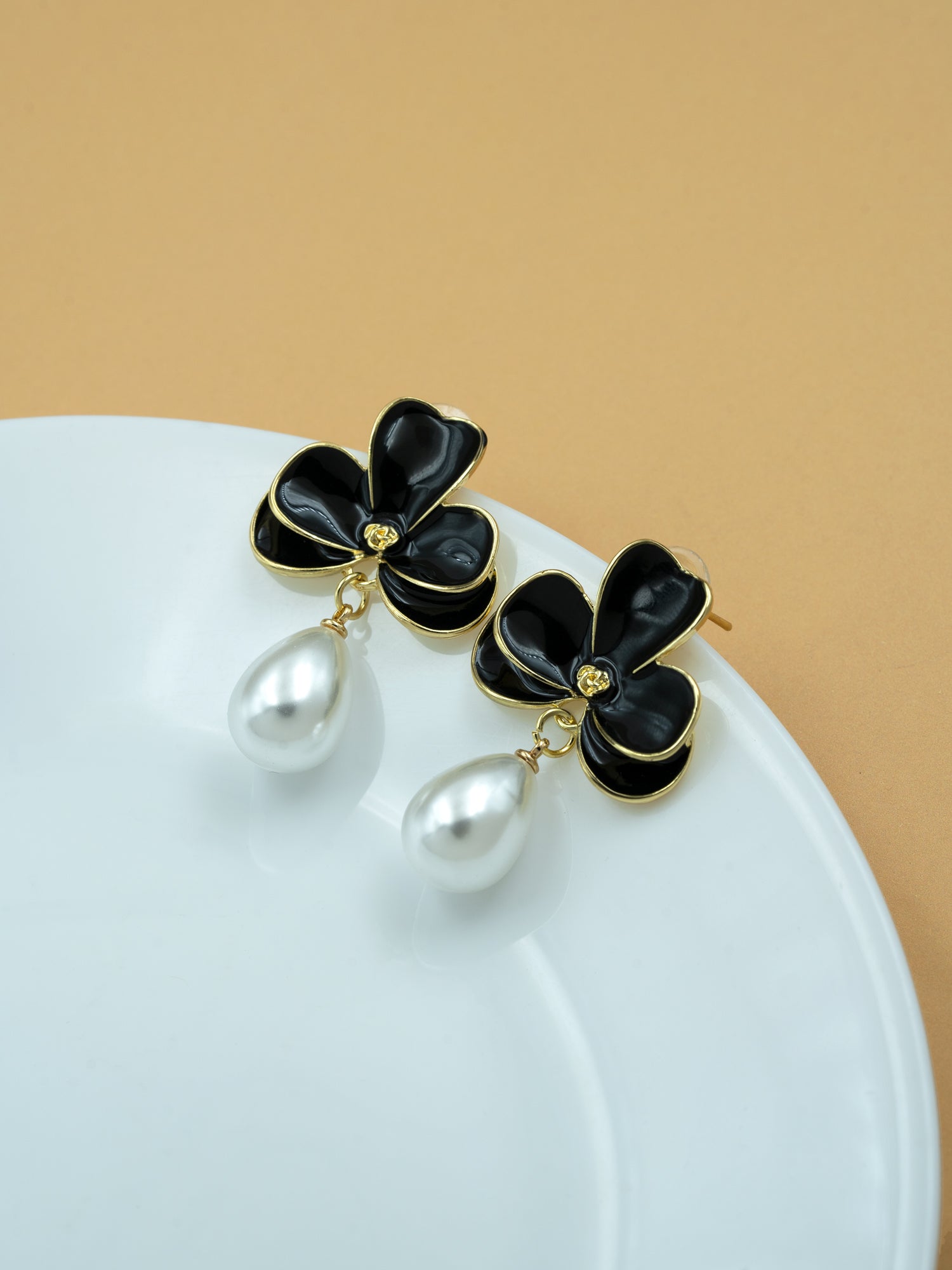 Artklim Black Clover Pearl Drop Anti Tarnish Earrings
