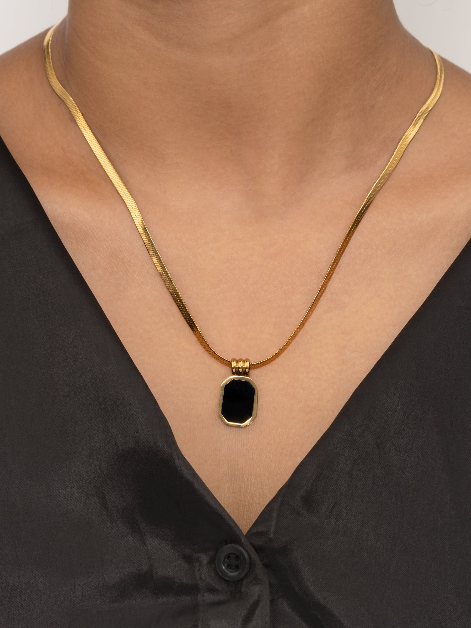 Arklim Onyx Luxe Anti Tarnish Pendant