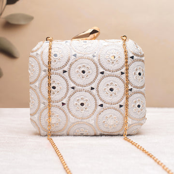 Artklim Royal Floral Charm Embroidery Clutch