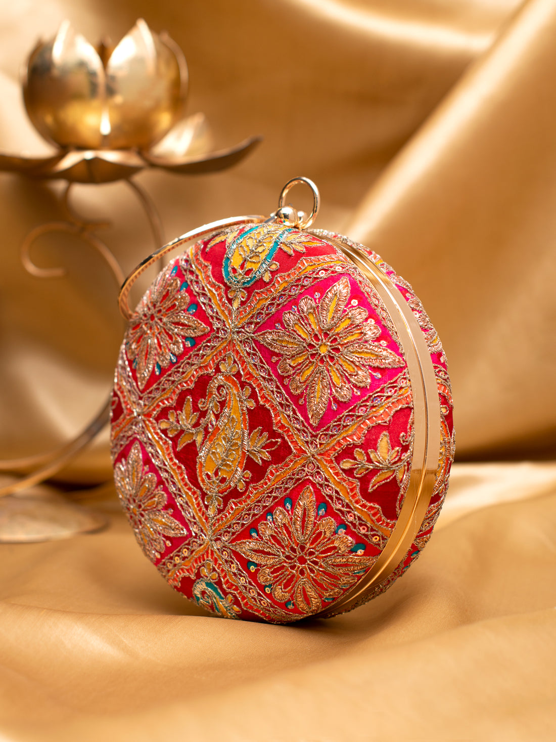 Artklim Royal Rajwada Round Clutch