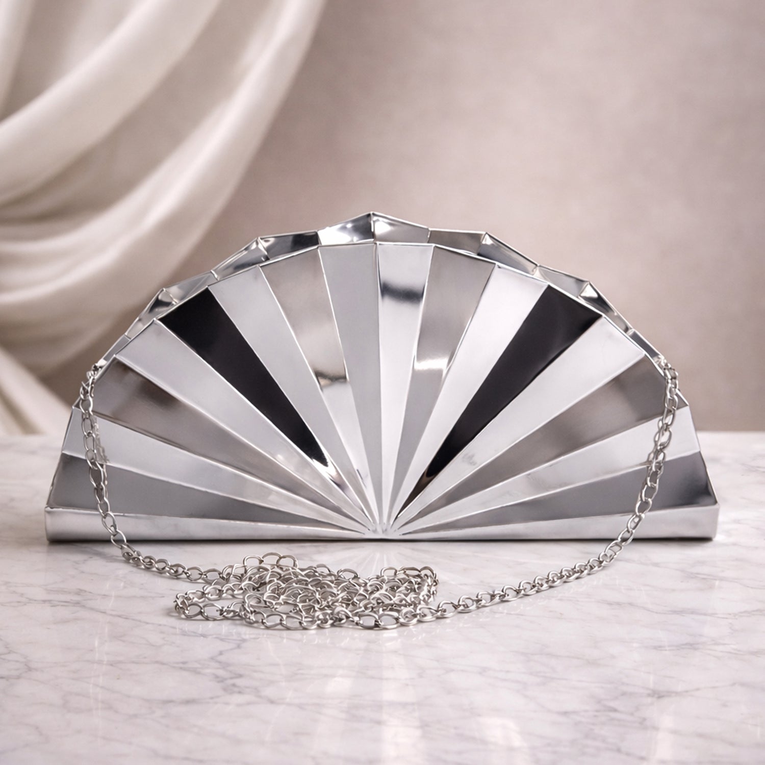 Artklim Elegant Silver Fan-Shaped Acrylic Clutch