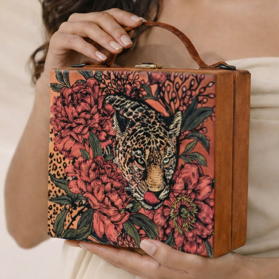Artklim Tiger Printed Suitcase Style Clutch