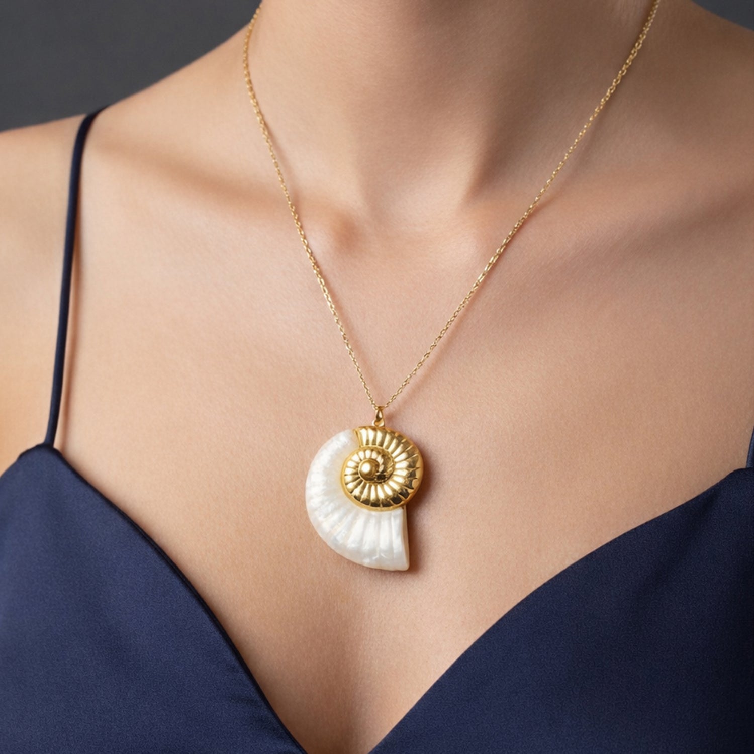 Artklim Gold-Plated Elegant Nautilus Shell Anti-Tarnish Pendant Necklace