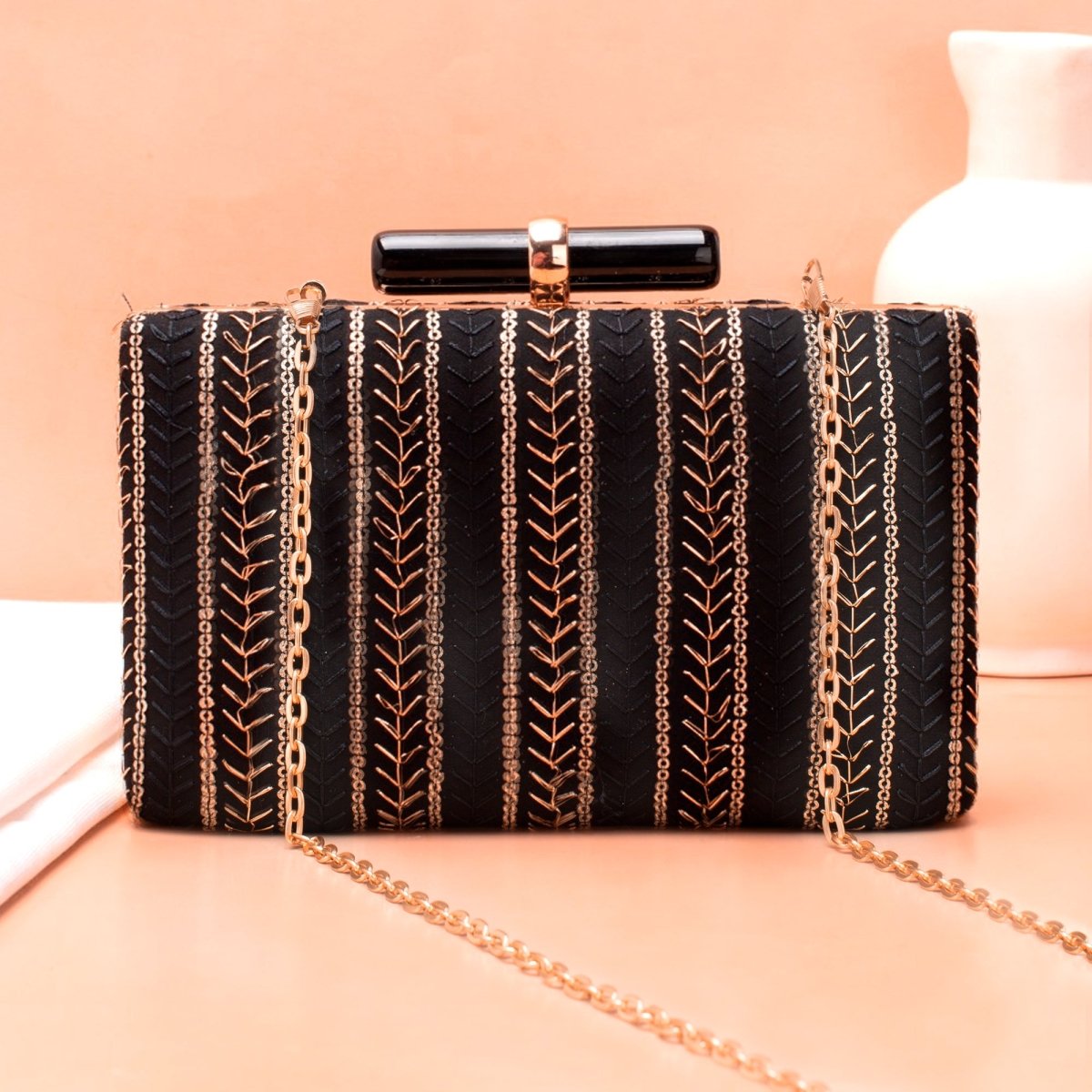 Artklim Black Base Threadwork Embroidery Clutch