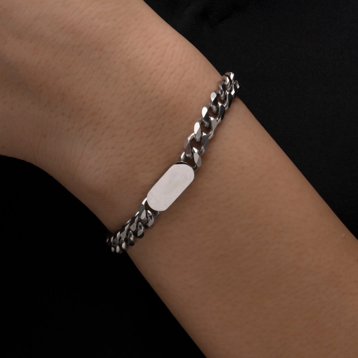 Artklim Silver Plated Bold Curb Chain Bracelet