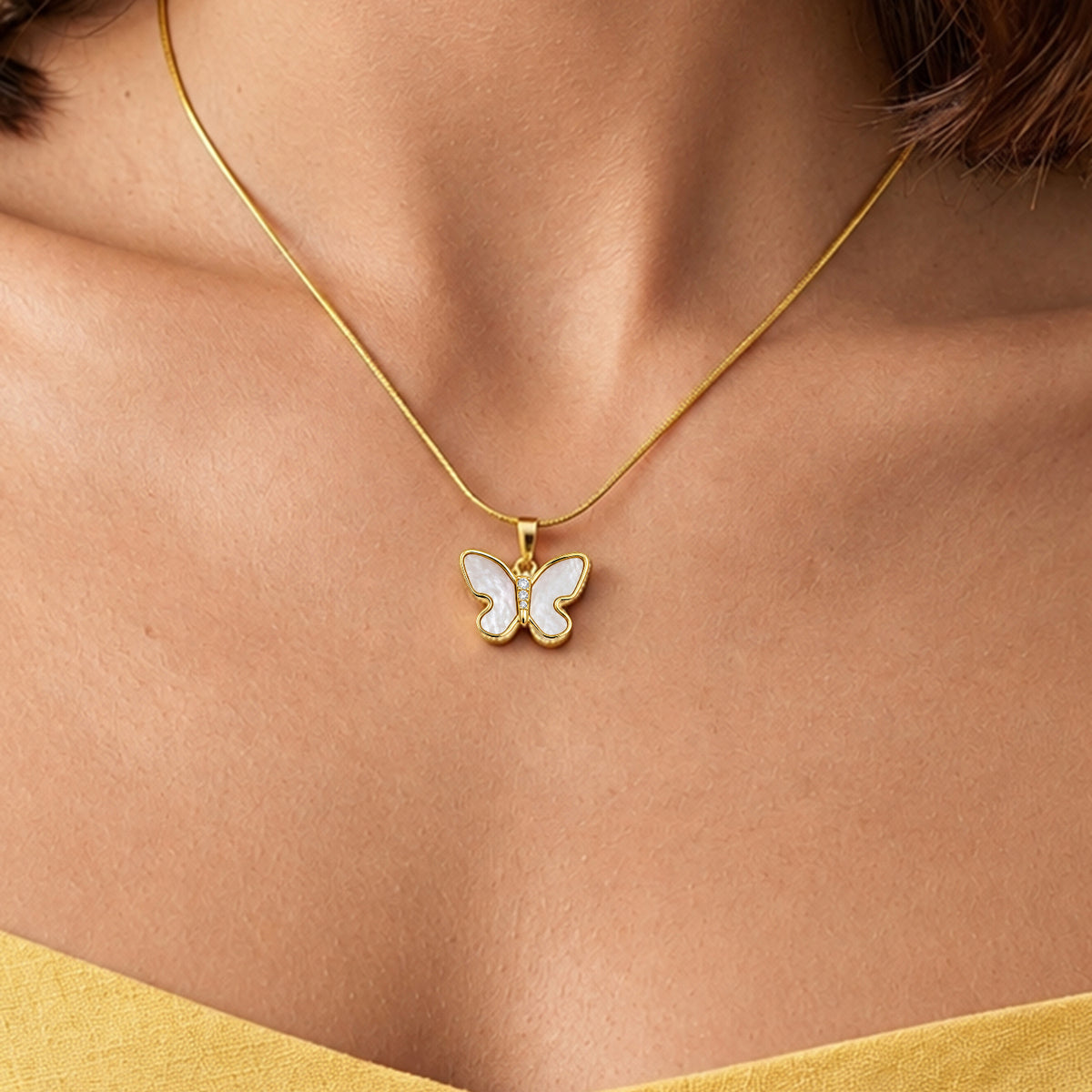 Artklim Elegant Butterfly Crystal Pendant Anti-Tarnish Pendant Necklace