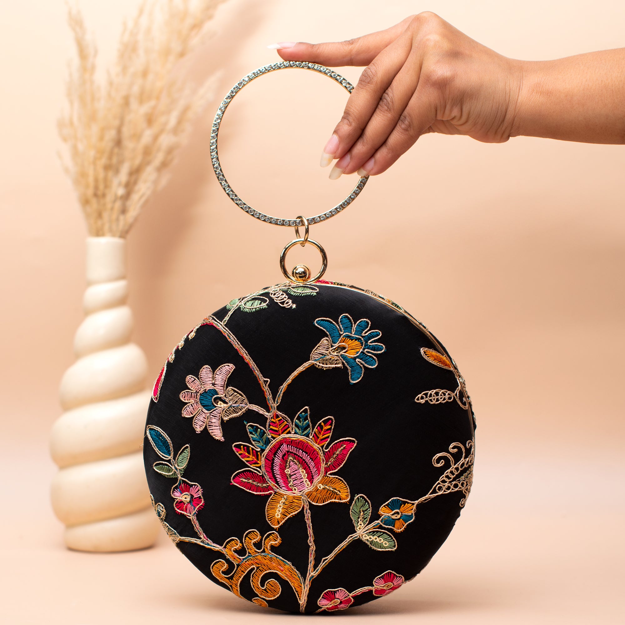 Artklim Black Multicolor Floral Embroidered Clutch