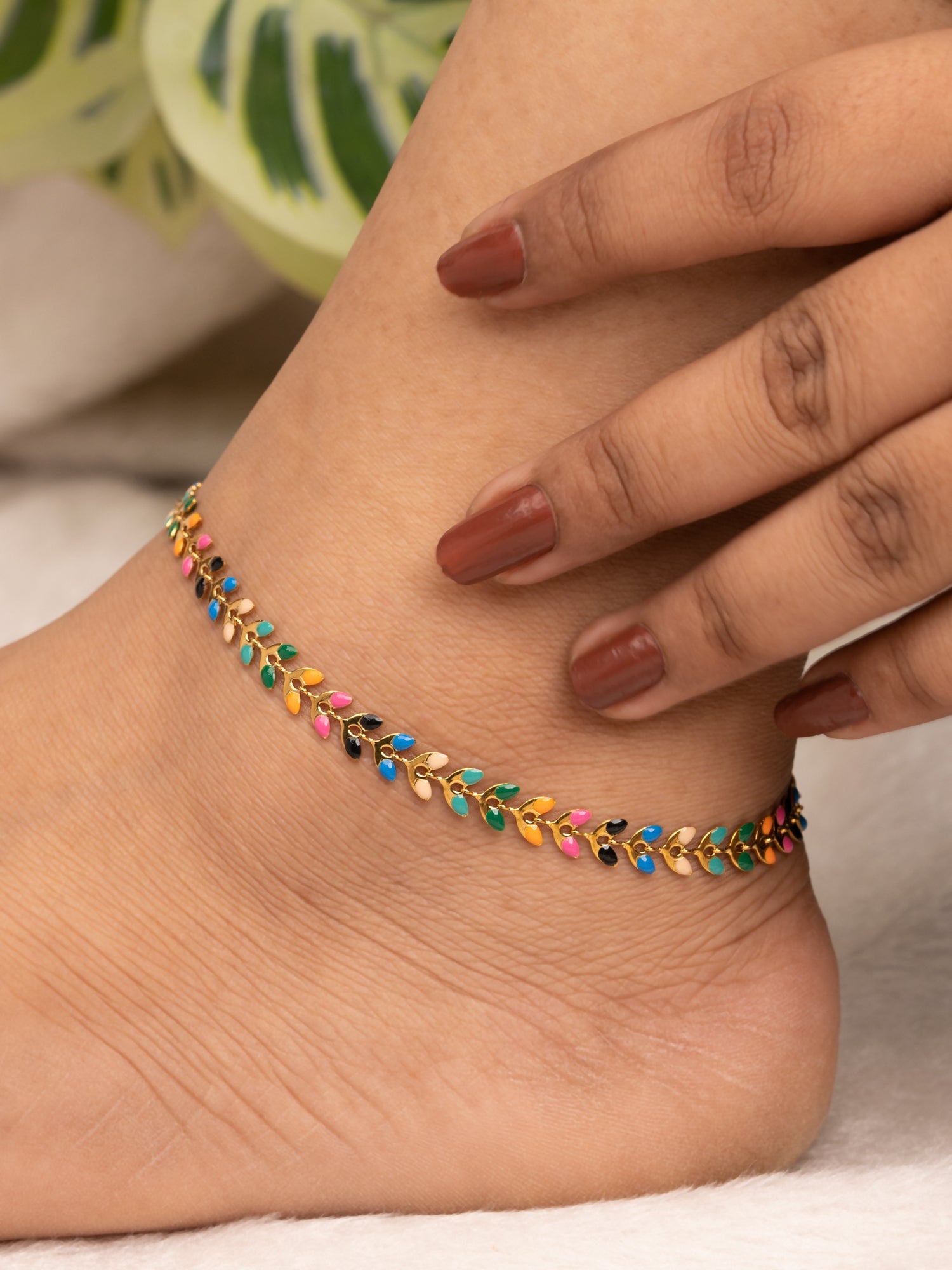 Artklim Gold Plated Multicolor Leaf Chain Anti Tarnish Anklet