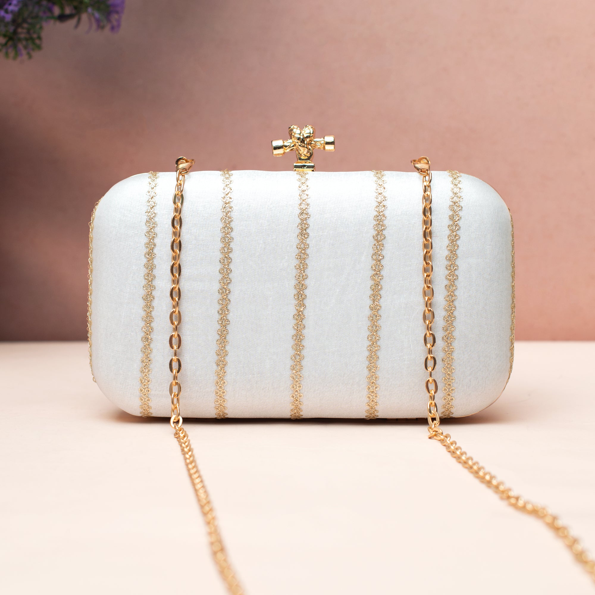 Artklim Pearl White Elegance Embroidered Clutch