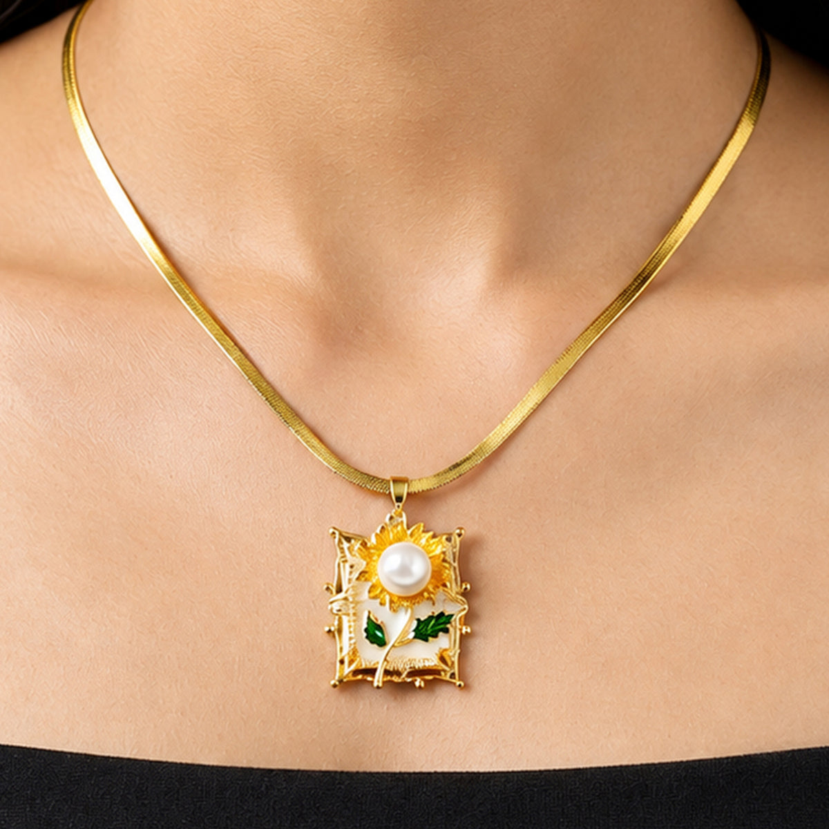 Artklim Elegant Floral Pearl Gold Anti-Tarnish Pendant Necklace