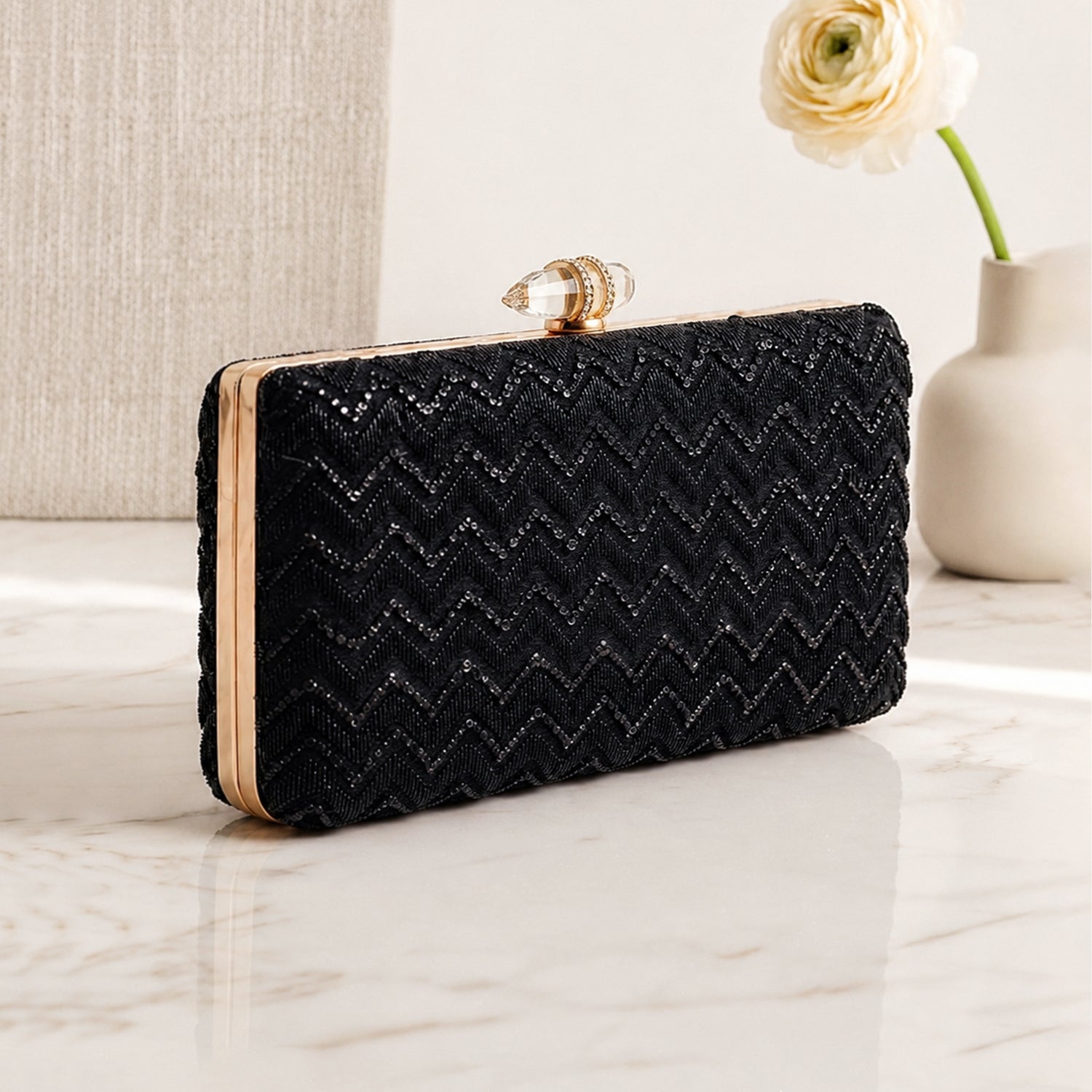 Artklim Black Chevron Pattern Textured Embroidery Clutch