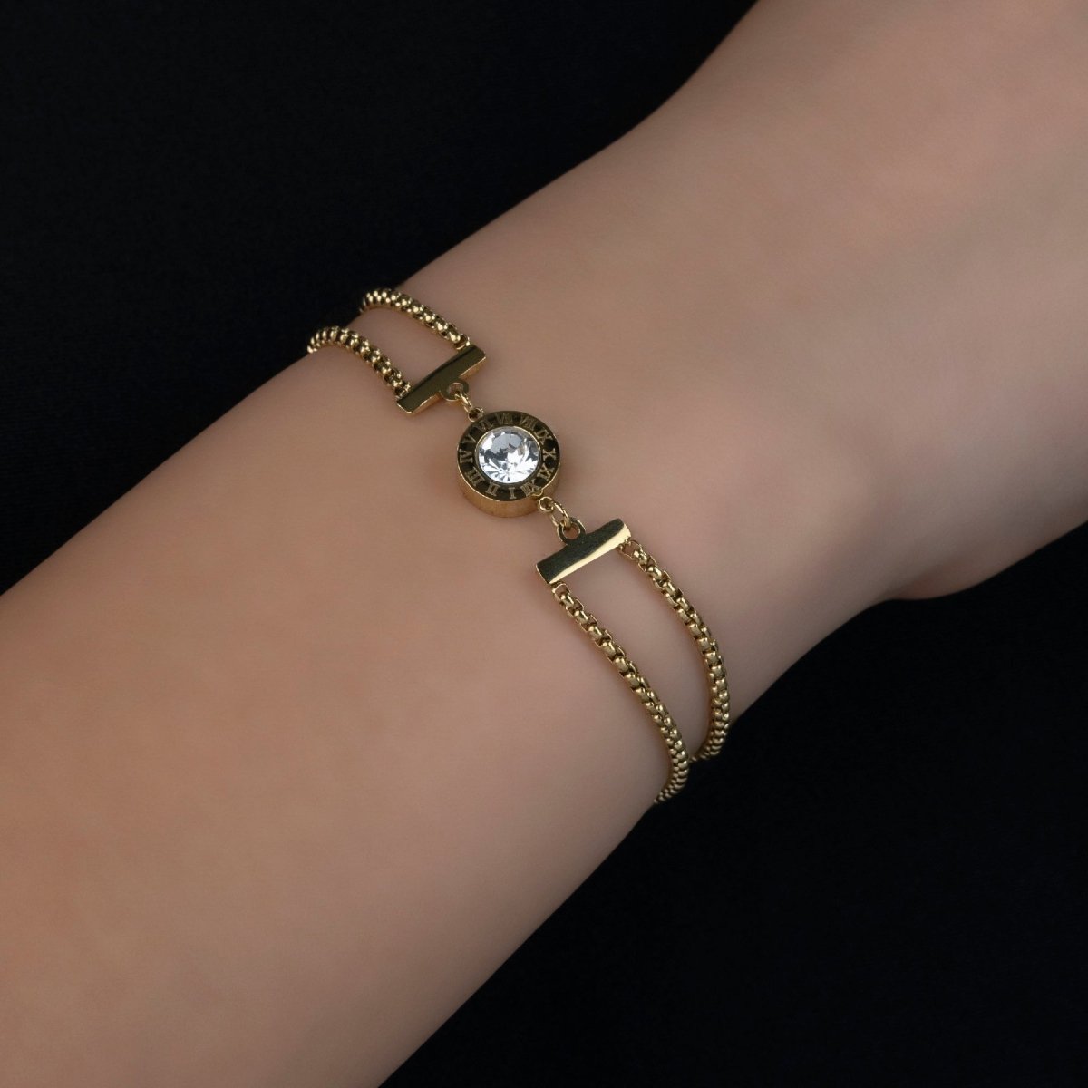 Artklim Gold Plated Round Pendant Bracelet
