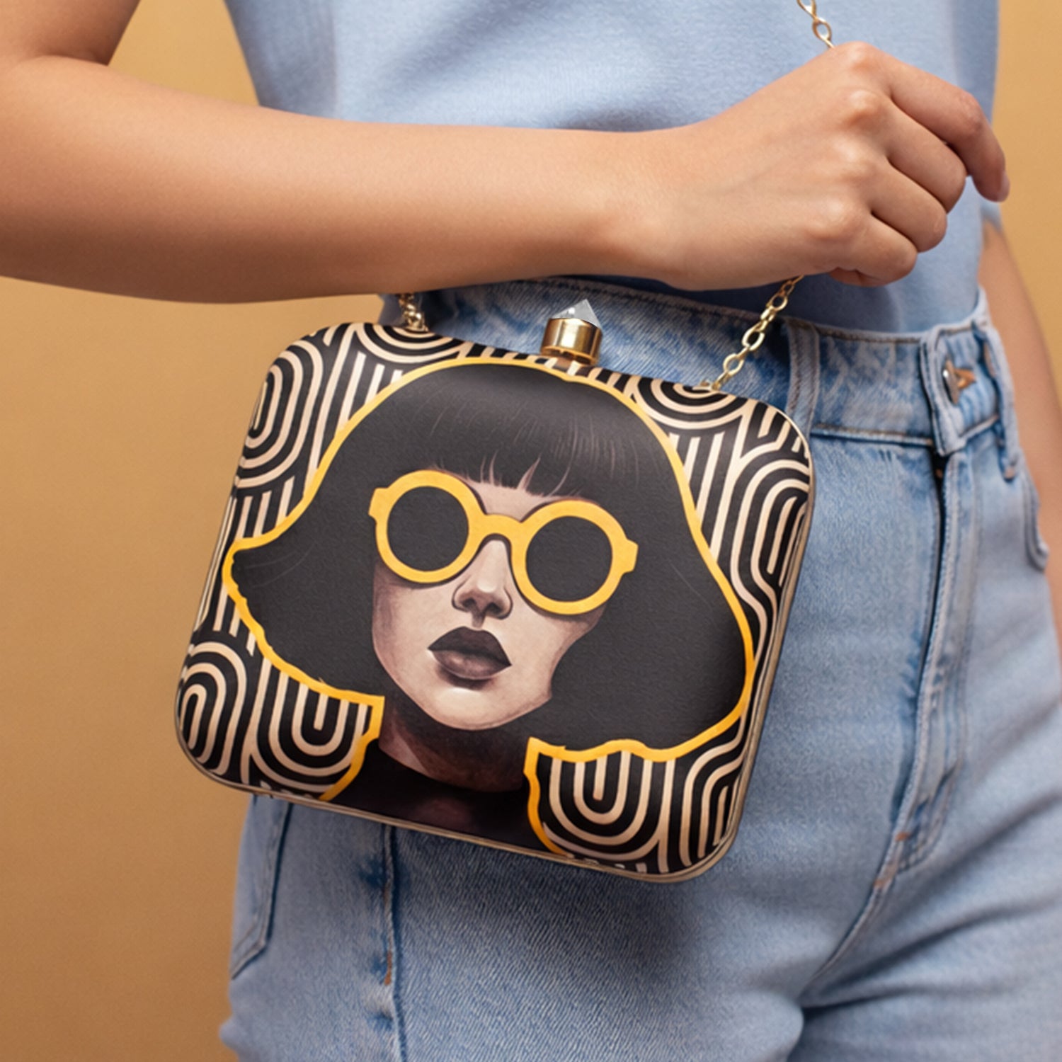 Artklim Classic Girl Portrait Printed Clutch