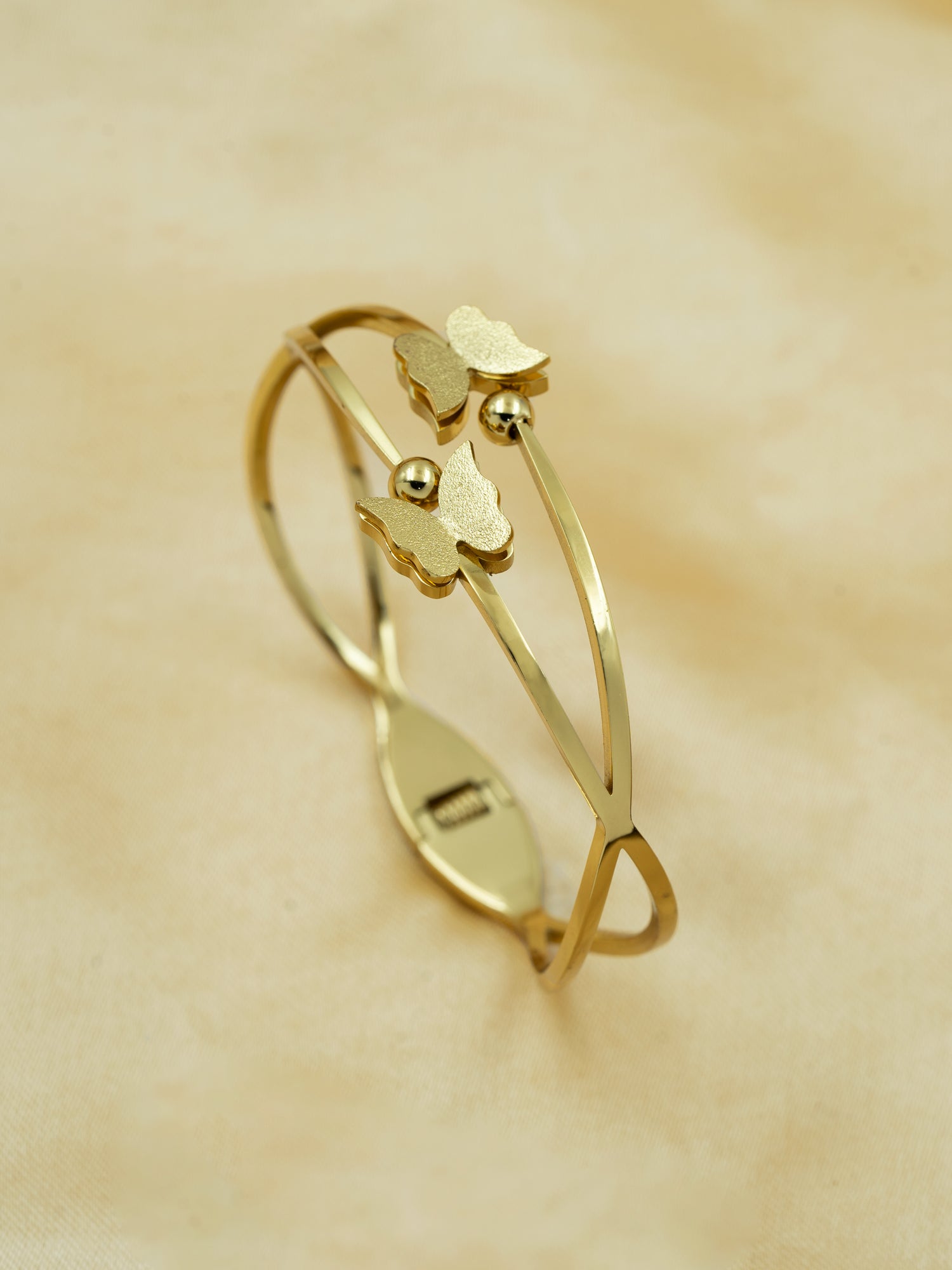 Artklim Butterfly Bliss Cuff