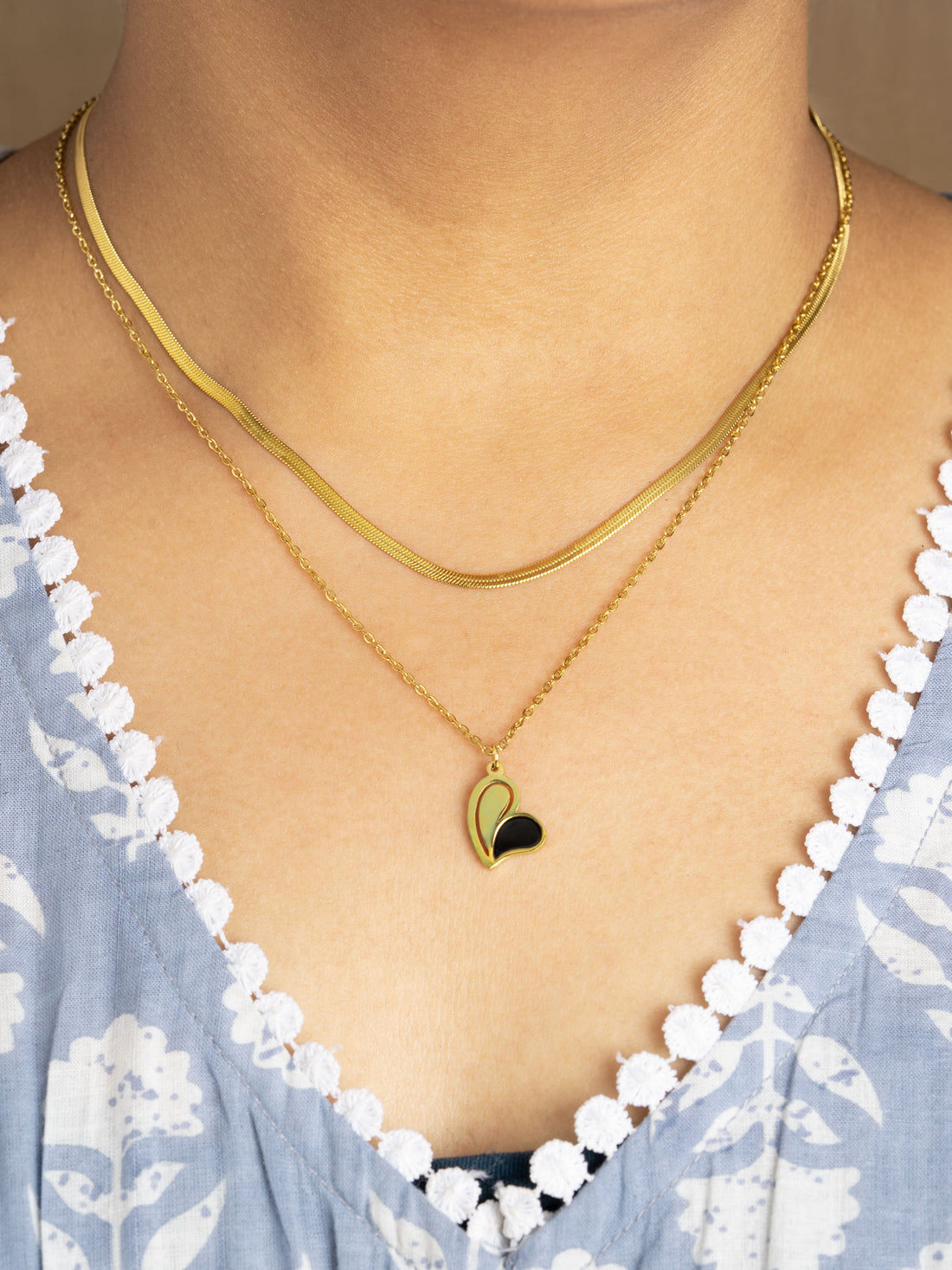 Artklim Golden Embrace Heart Necklace