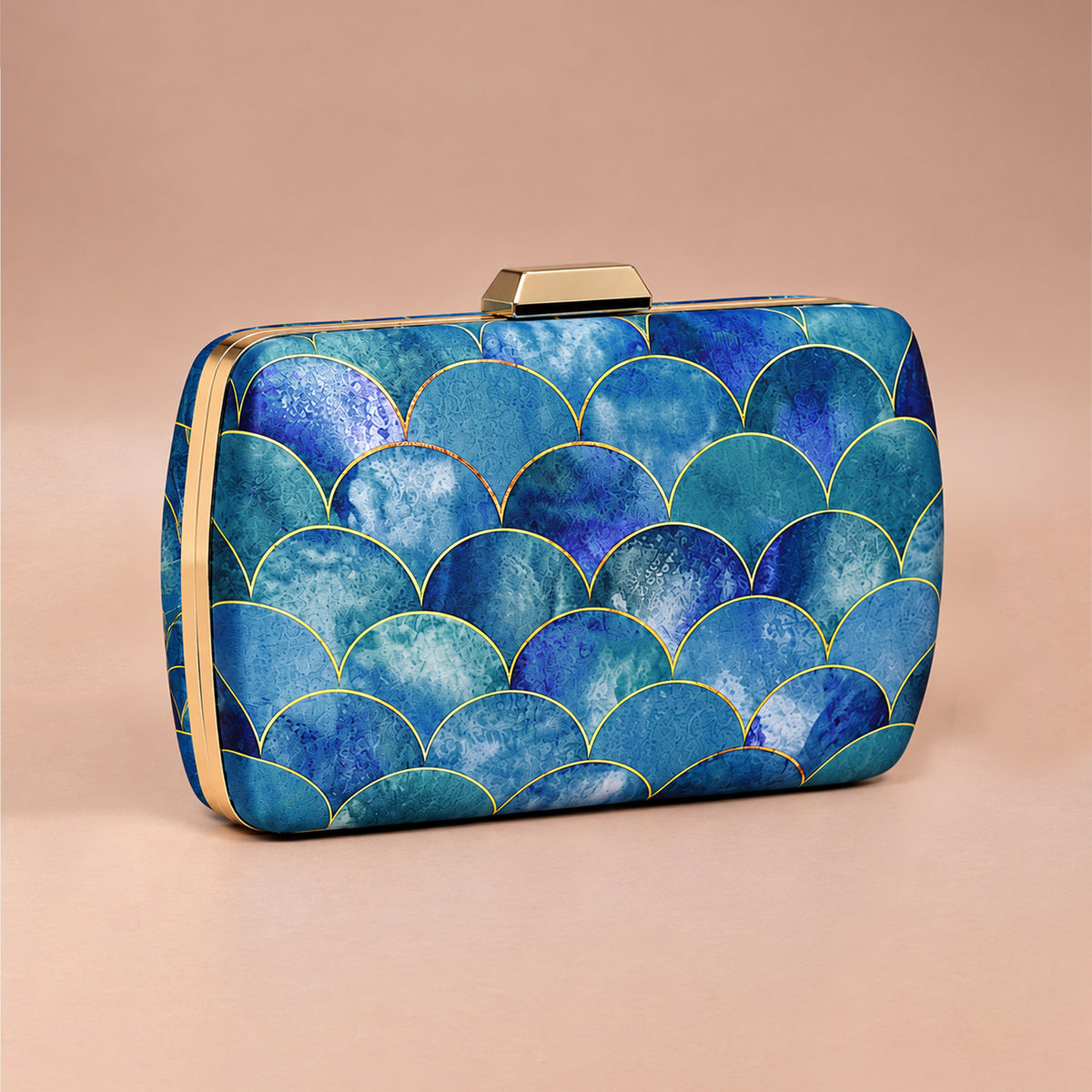 Artklim Blue Scallop Pattern Printed Clutch