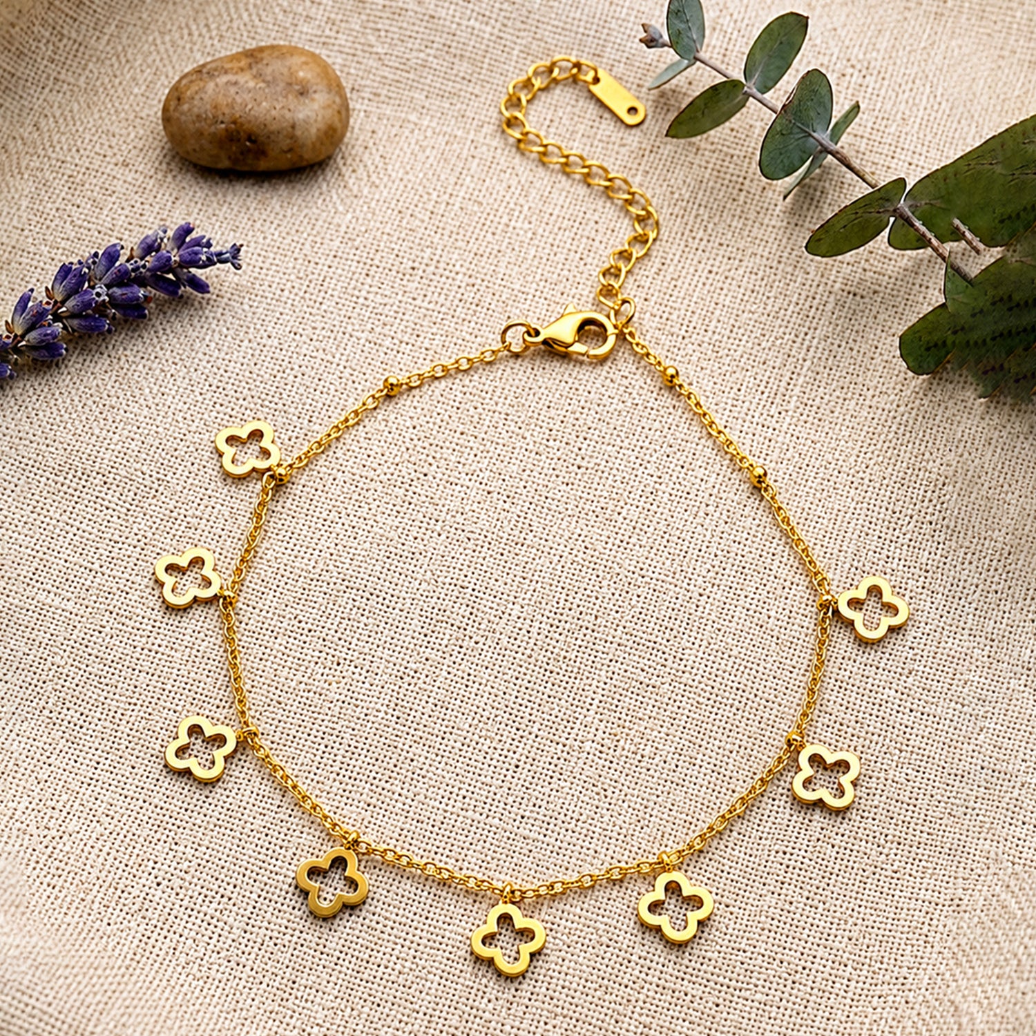 Artklim Golden Clover Charm Dainty Anti-Tarnish Anklet