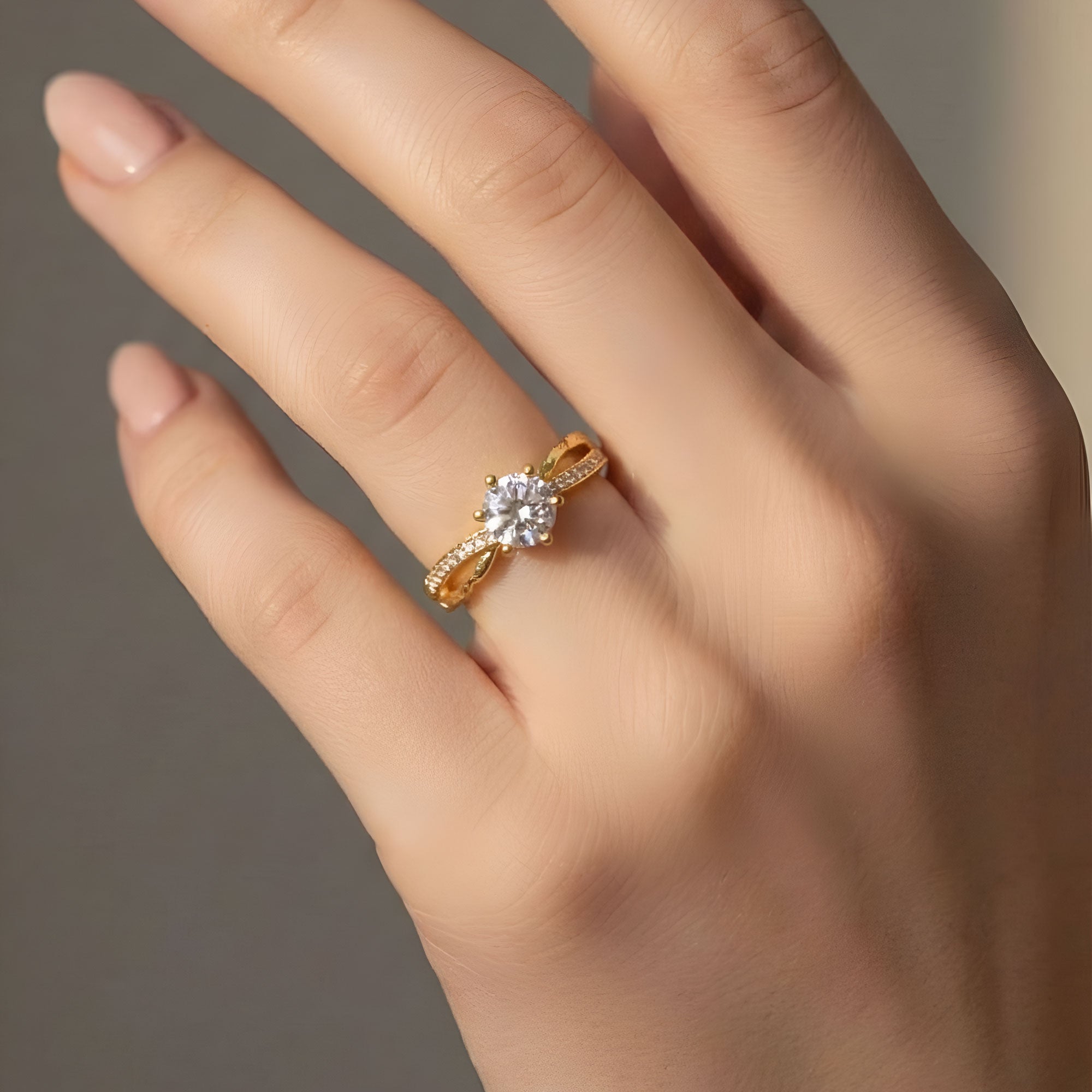 Artklim Gold-Plated Elegant Solitaire Radiance Anti-Tarnish Ring