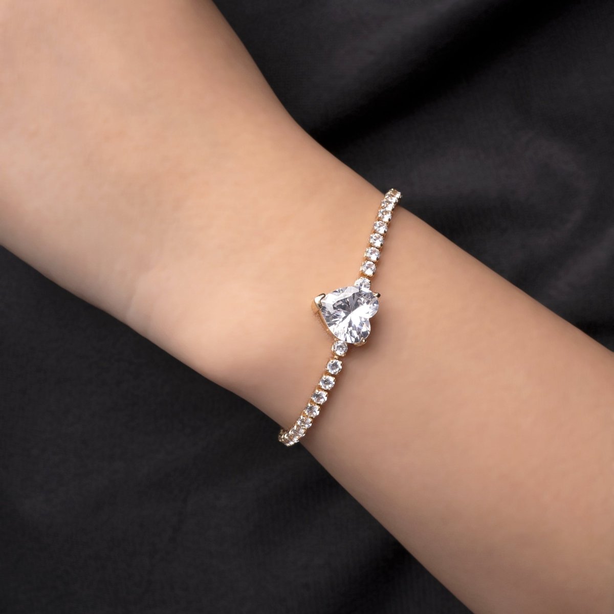 Artklim Gold Plated Heart Shaped Stone Studded Bracelet