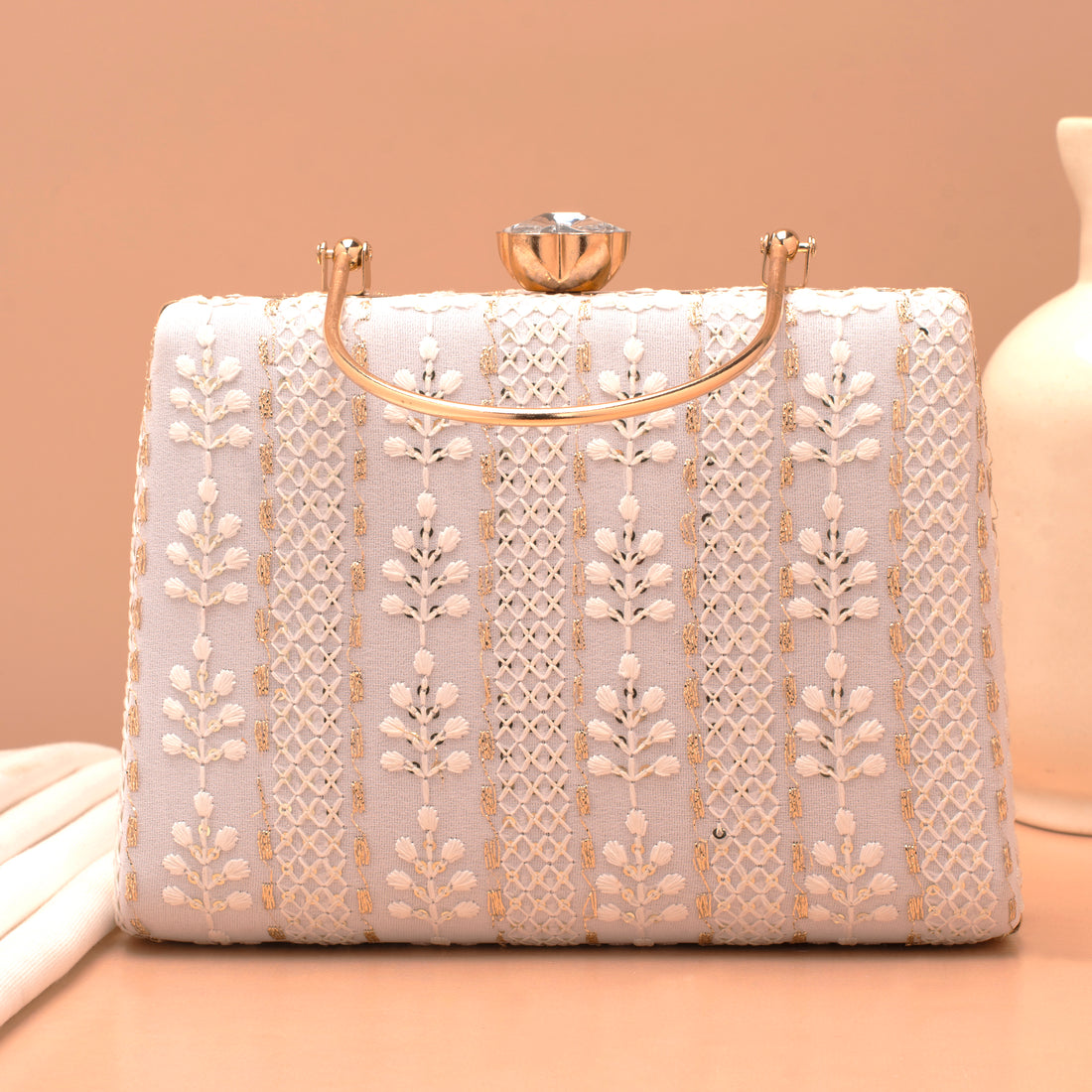 Artklim White Based Threadwork Embroidery Clutch