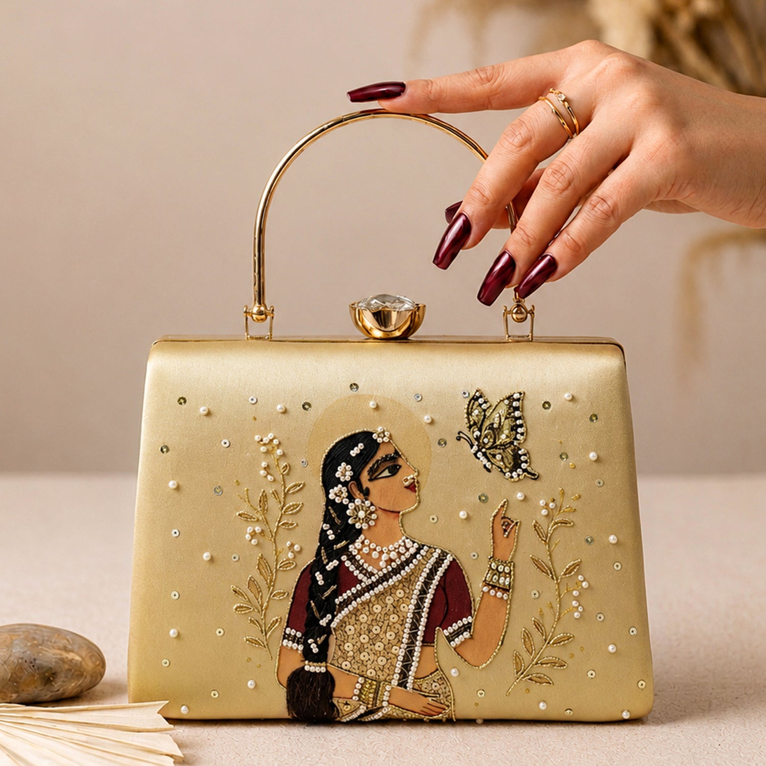 Artklim Graceful Lady & Butterfly Artistic Clutch