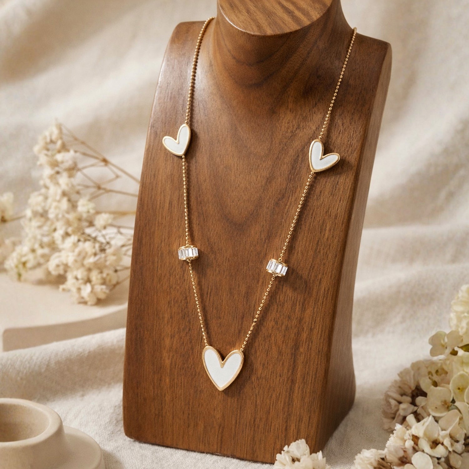 Artklim Gold-Plated Graceful Heart Design Anti-Tarnish Pendant Necklace