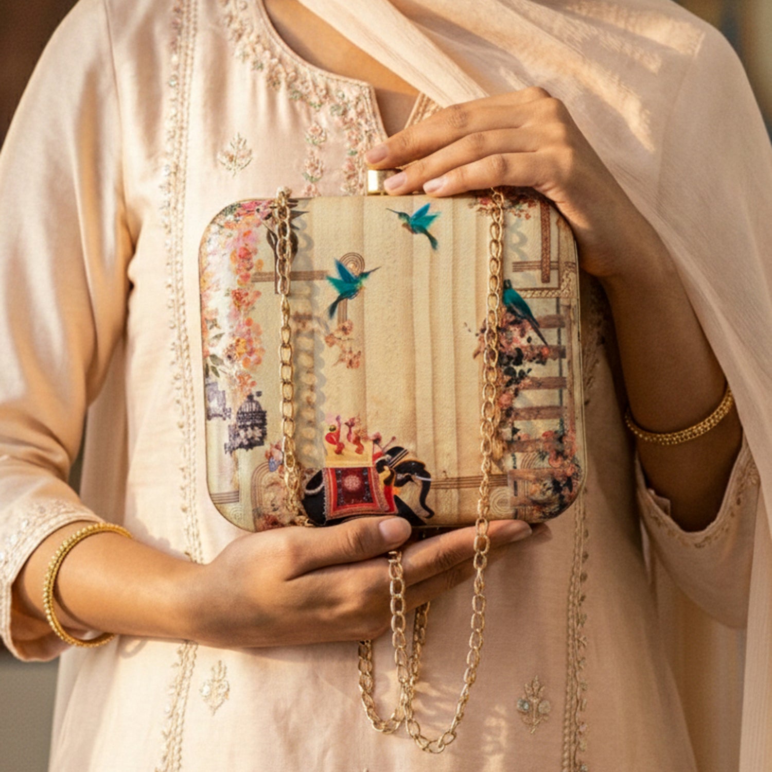 Ancient Theme Printed Clutch