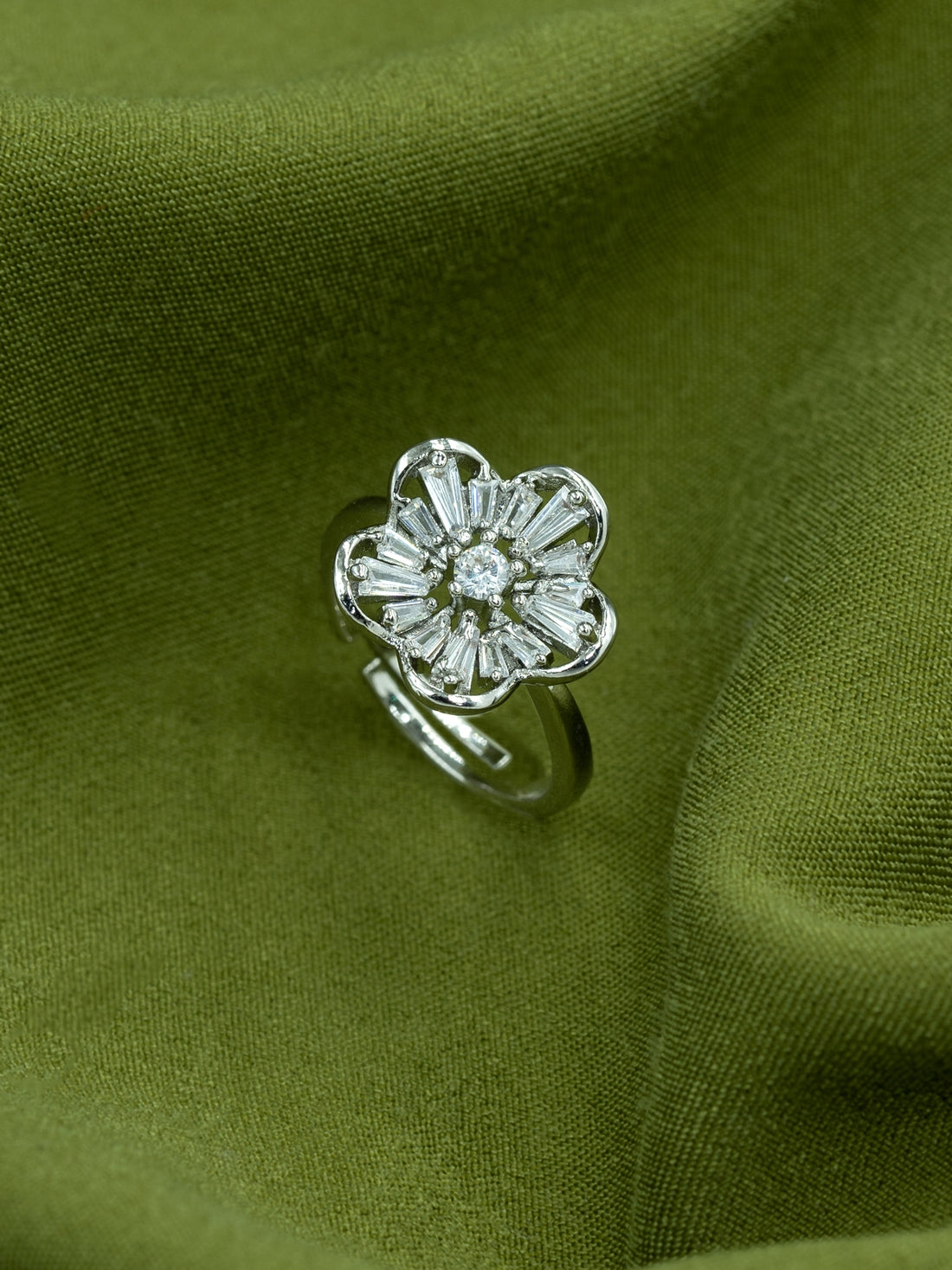 Artklim Sliver- Tone Blossom Glow Anti-Tarnish Ring