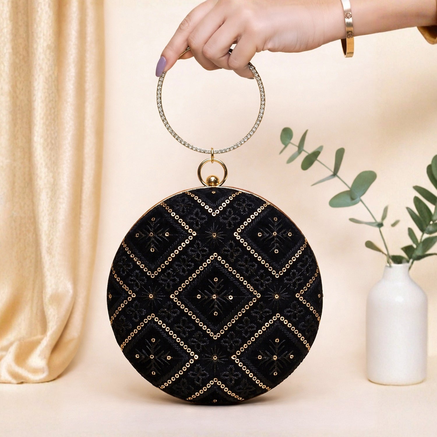 Artklim Black Embroidery Round Party Clutch